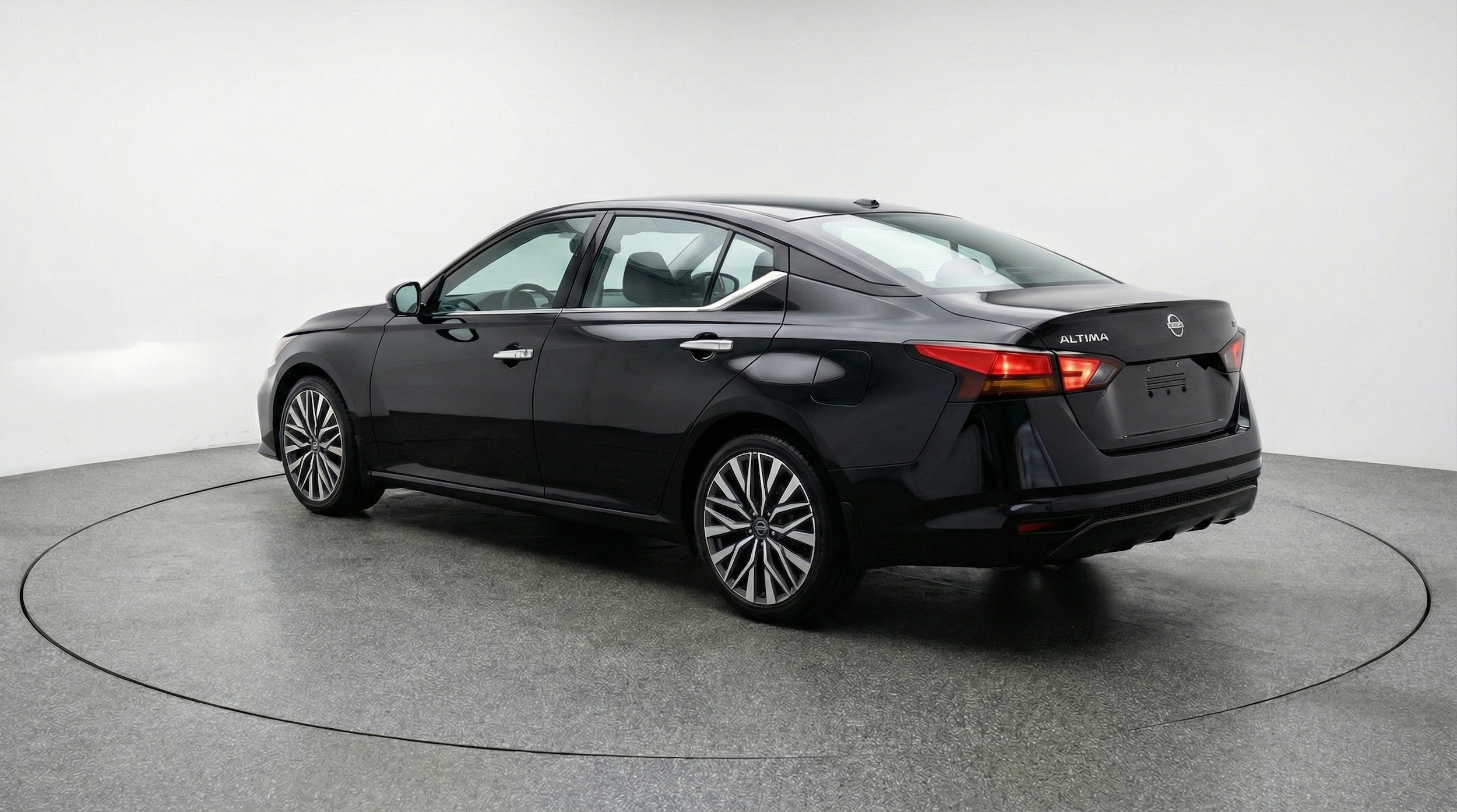 Thumbnail: 2025 Nissan Altima - 6