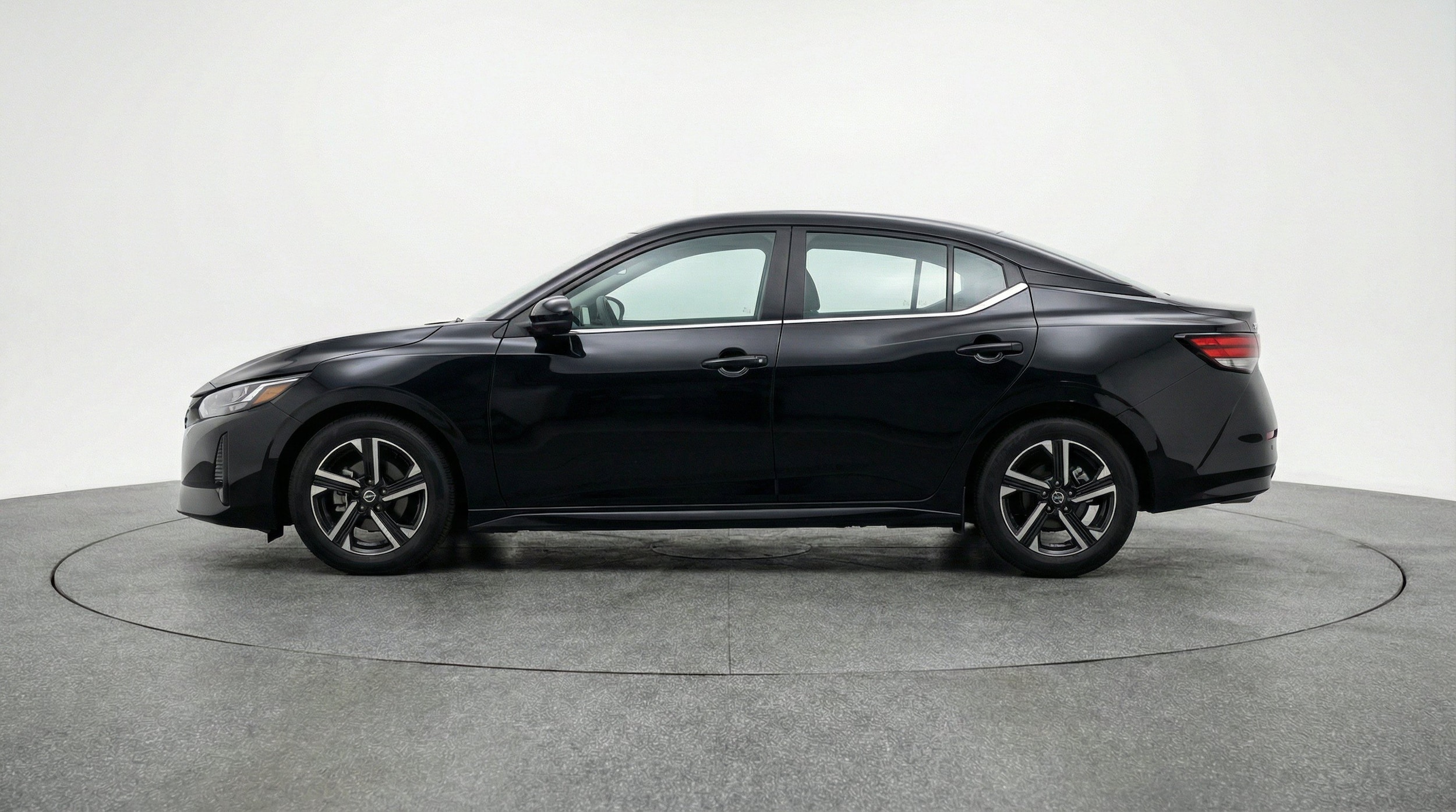Thumbnail: 2025 Nissan Sentra - 5