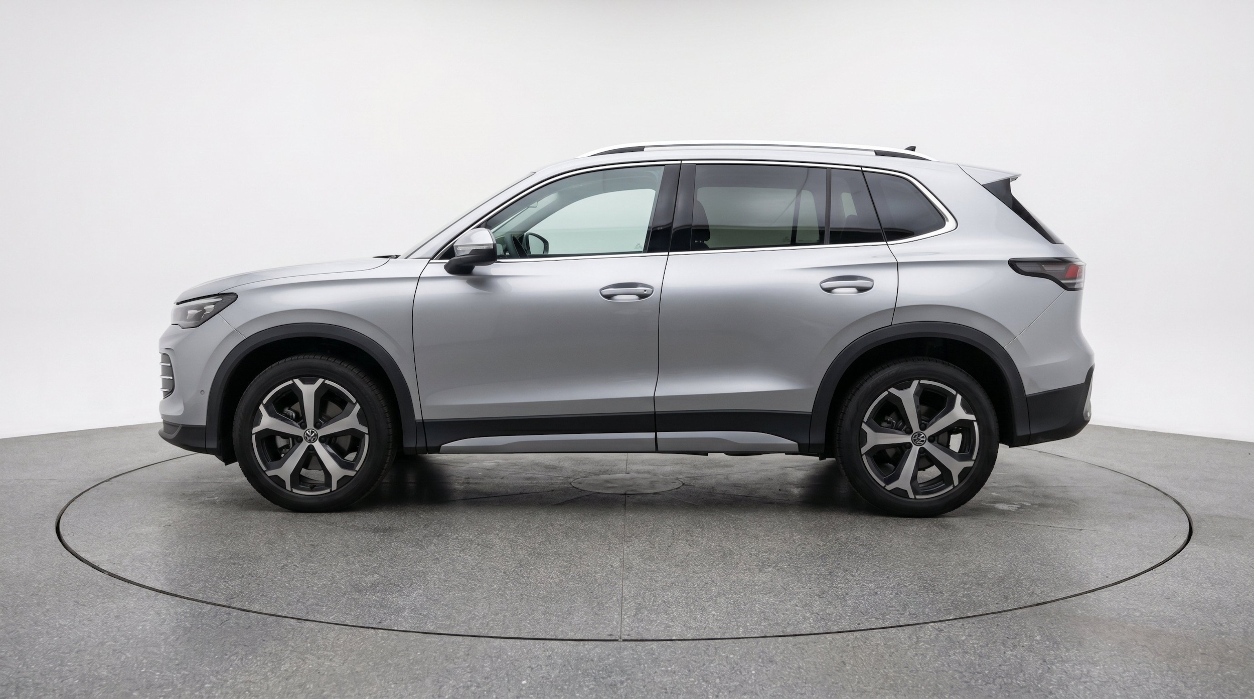 Thumbnail: 2026 Volkswagen Tiguan - 5