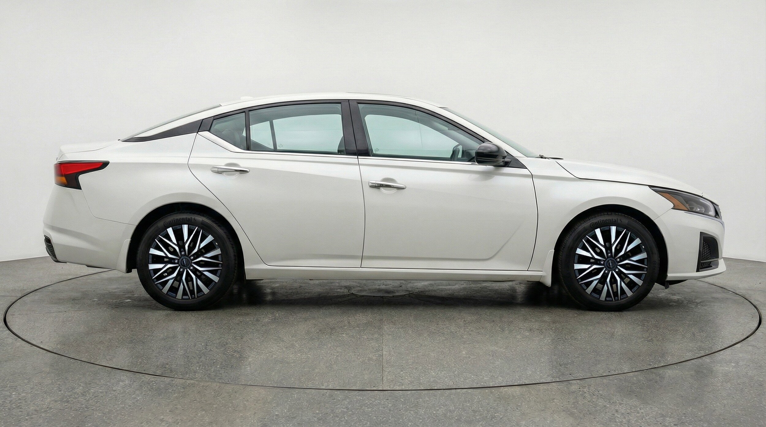 Thumbnail: 2025 Nissan Altima - 11