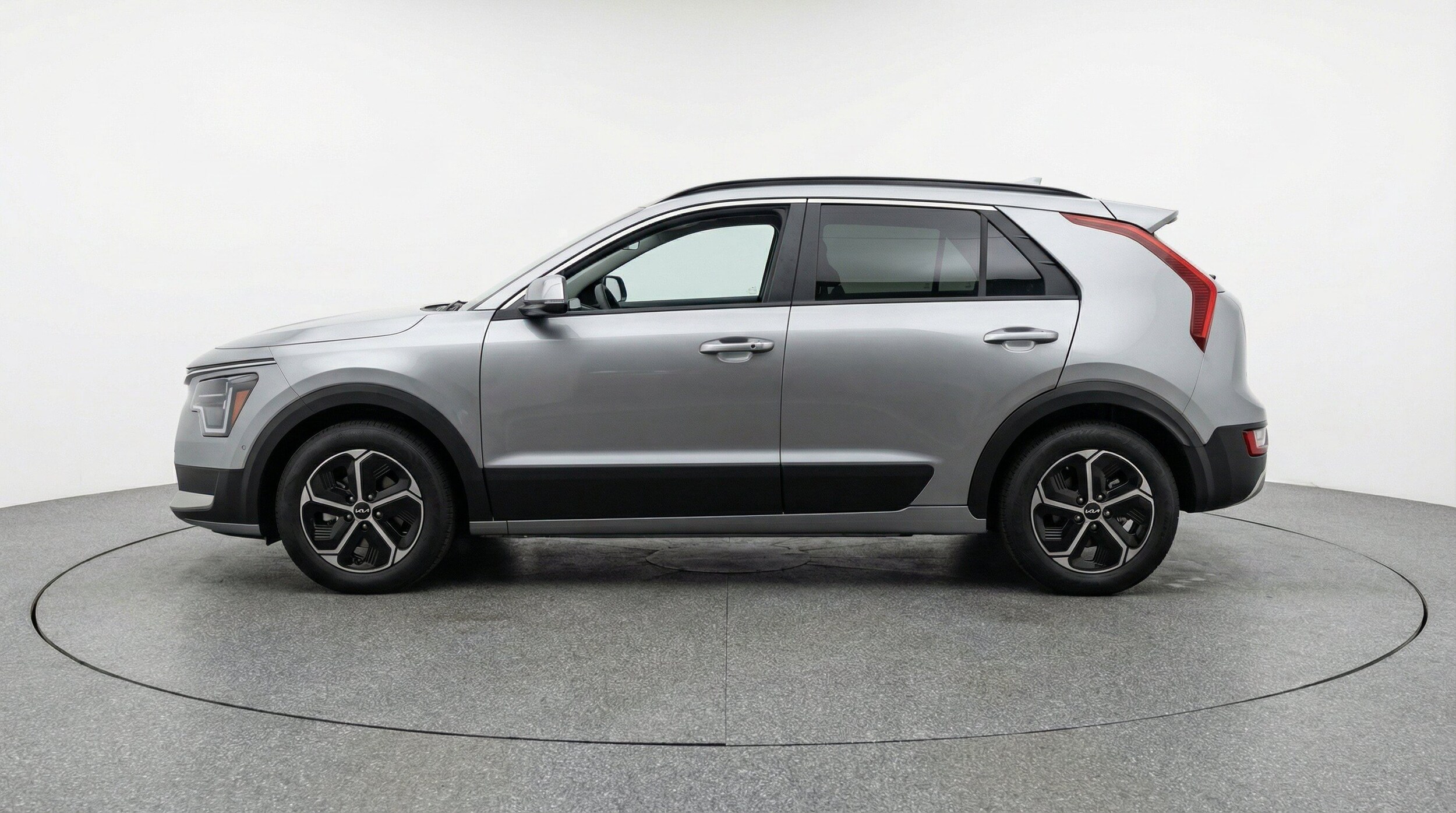 Thumbnail: 2026 Kia Niro - 5