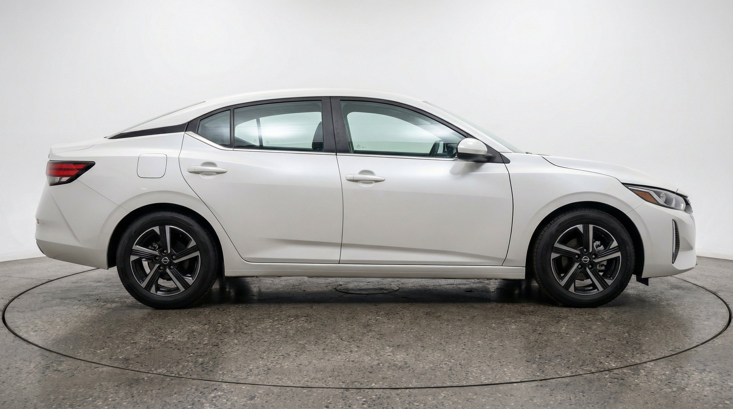 Thumbnail: 2025 Nissan Sentra - 11