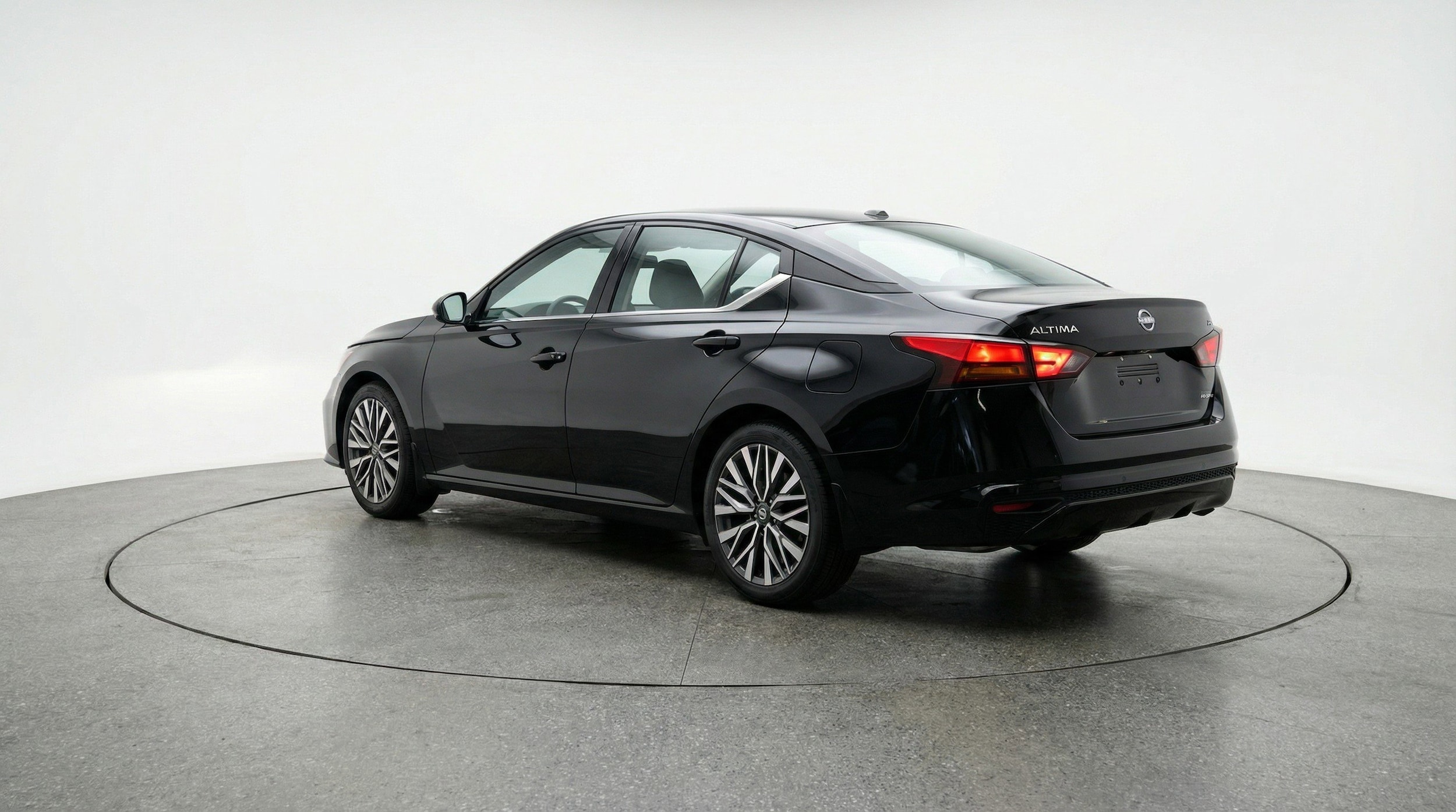 Thumbnail: 2025 Nissan Altima - 6