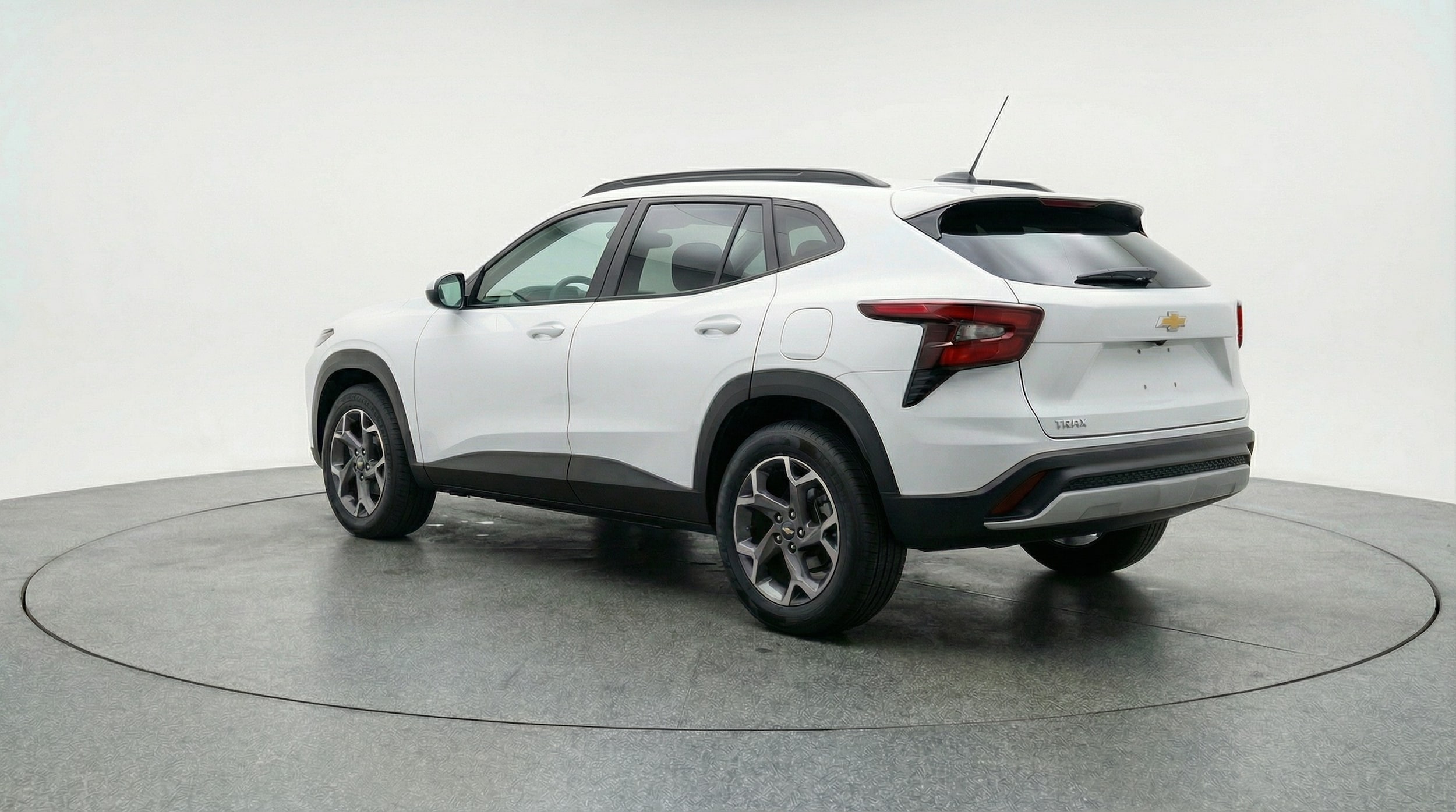 Thumbnail: 2025 Chevrolet Trax - 5