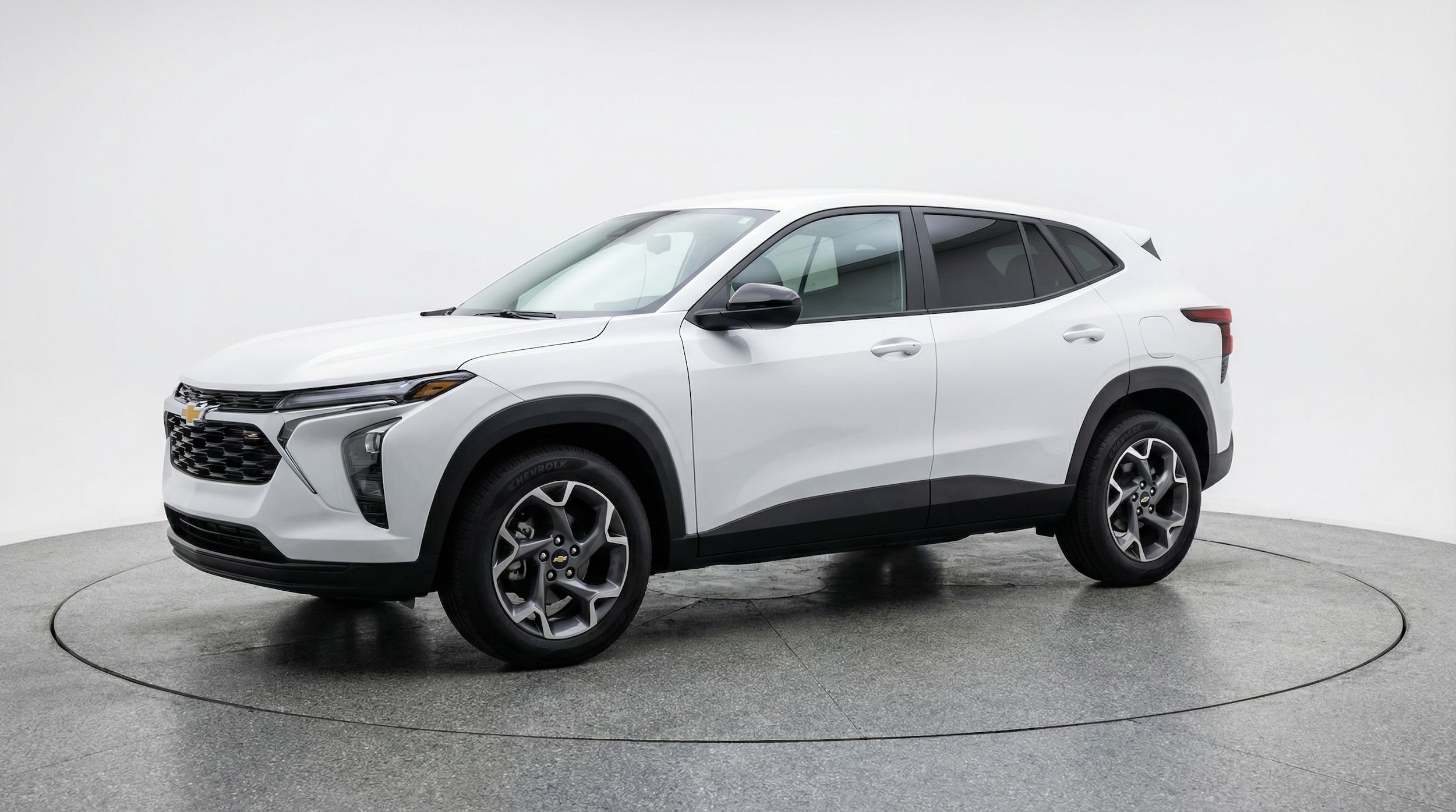 Thumbnail: 2025 Chevrolet Trax - 3