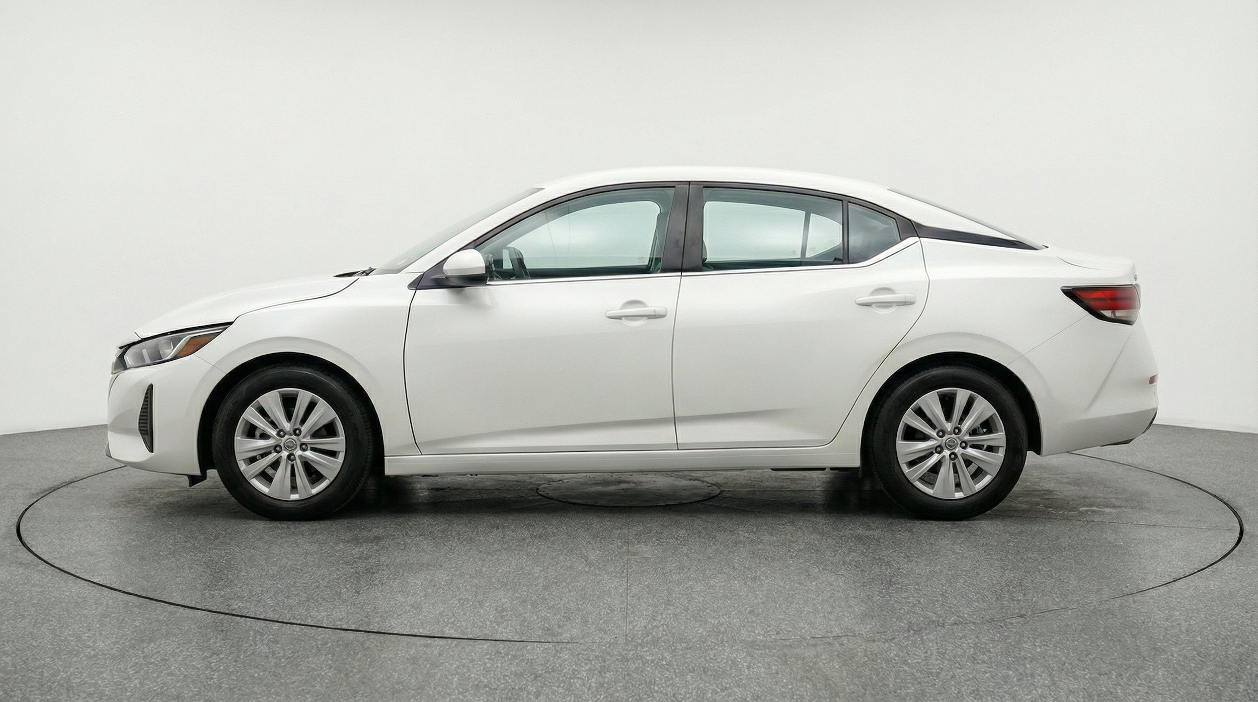 Thumbnail: 2025 Nissan Sentra - 5