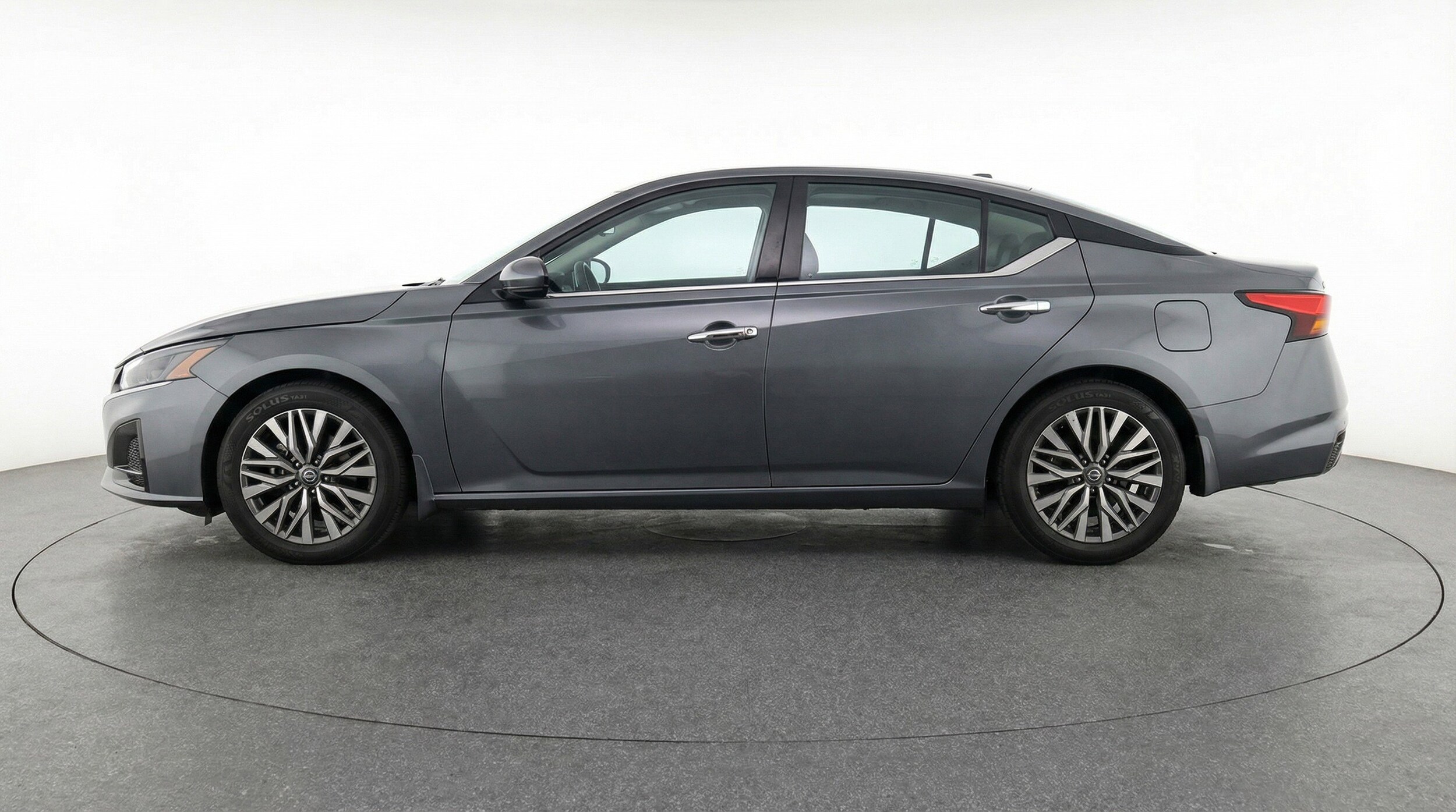 Thumbnail: 2025 Nissan Altima - 5