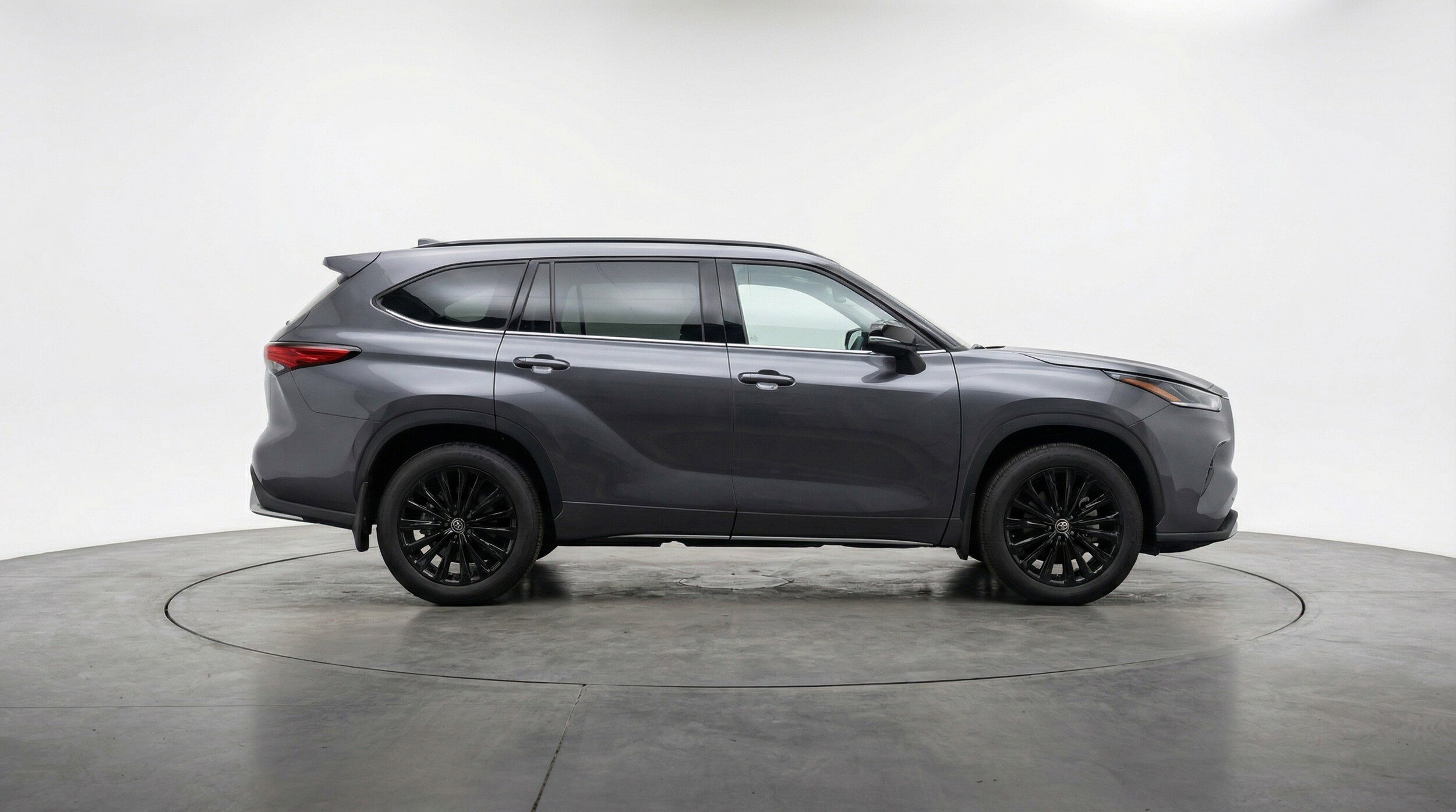 Thumbnail: 2025 Toyota Highlander - 11