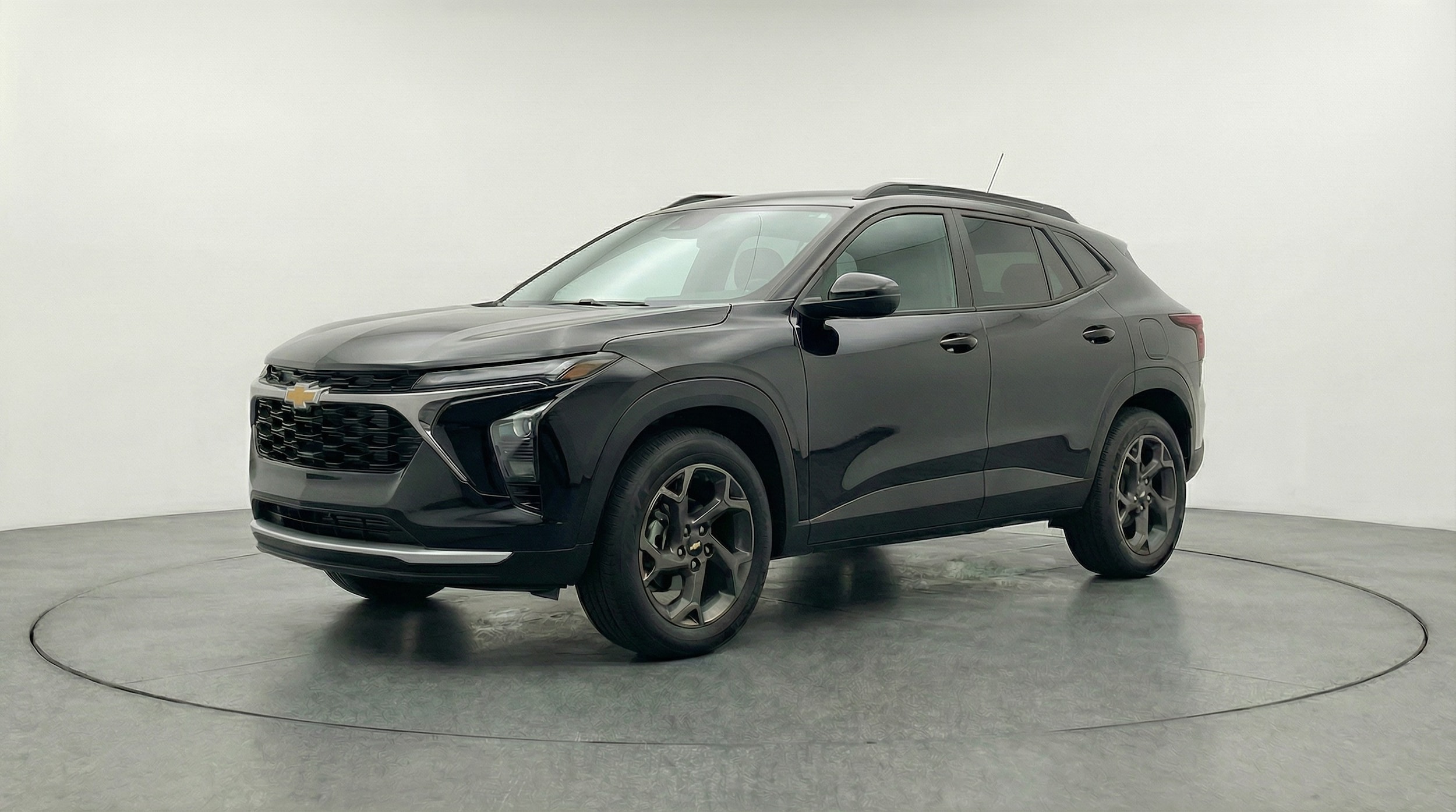 Thumbnail: 2025 Chevrolet Trax - 3