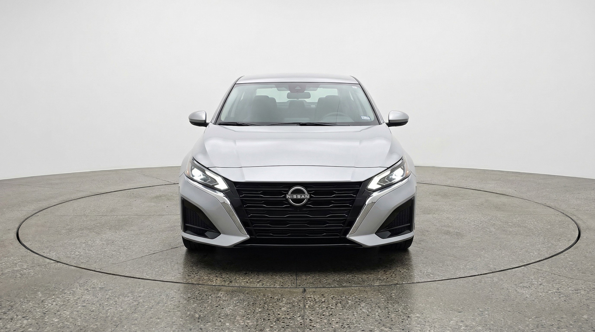 Thumbnail: 2025 Nissan Altima - 2