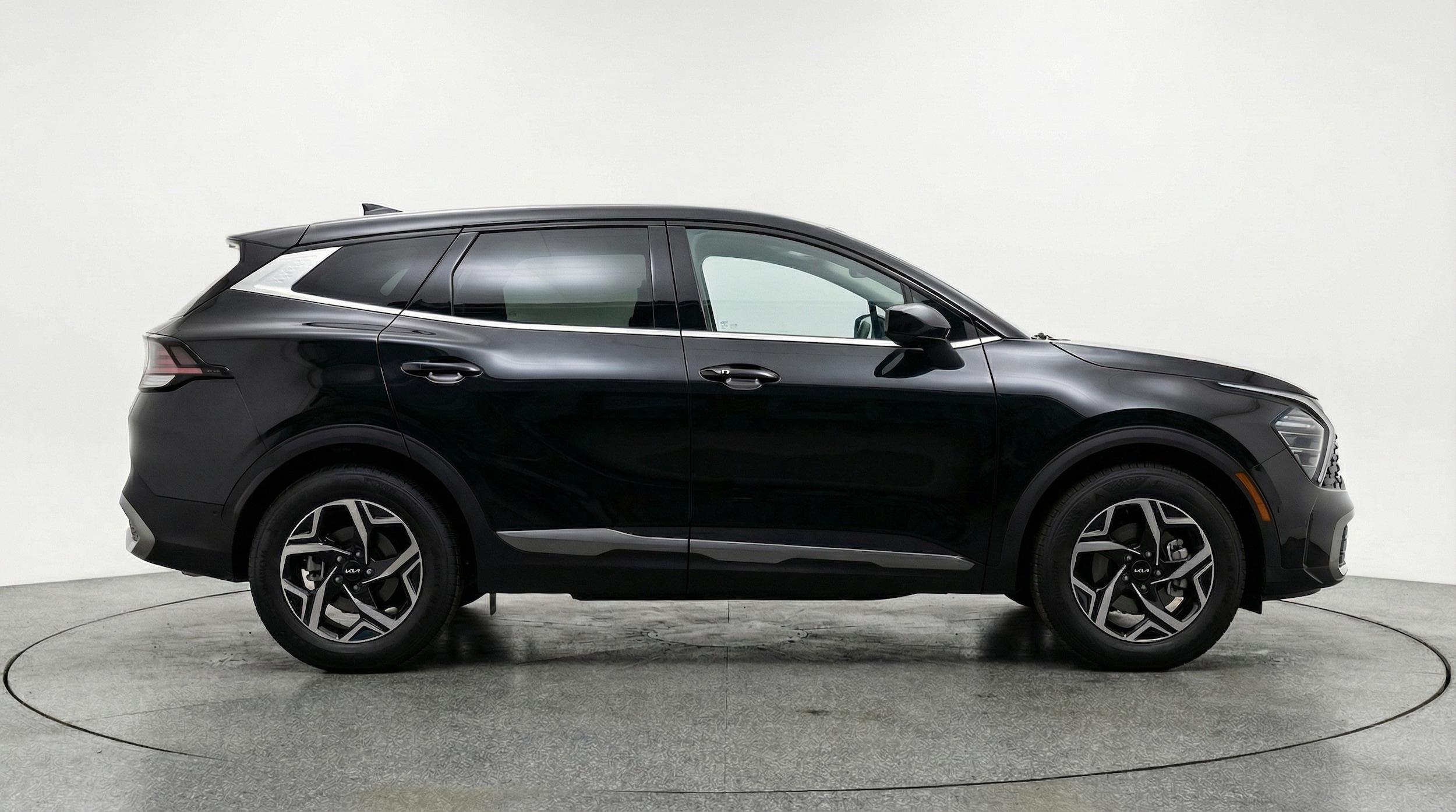 Thumbnail: 2025 Kia Sportage - 8