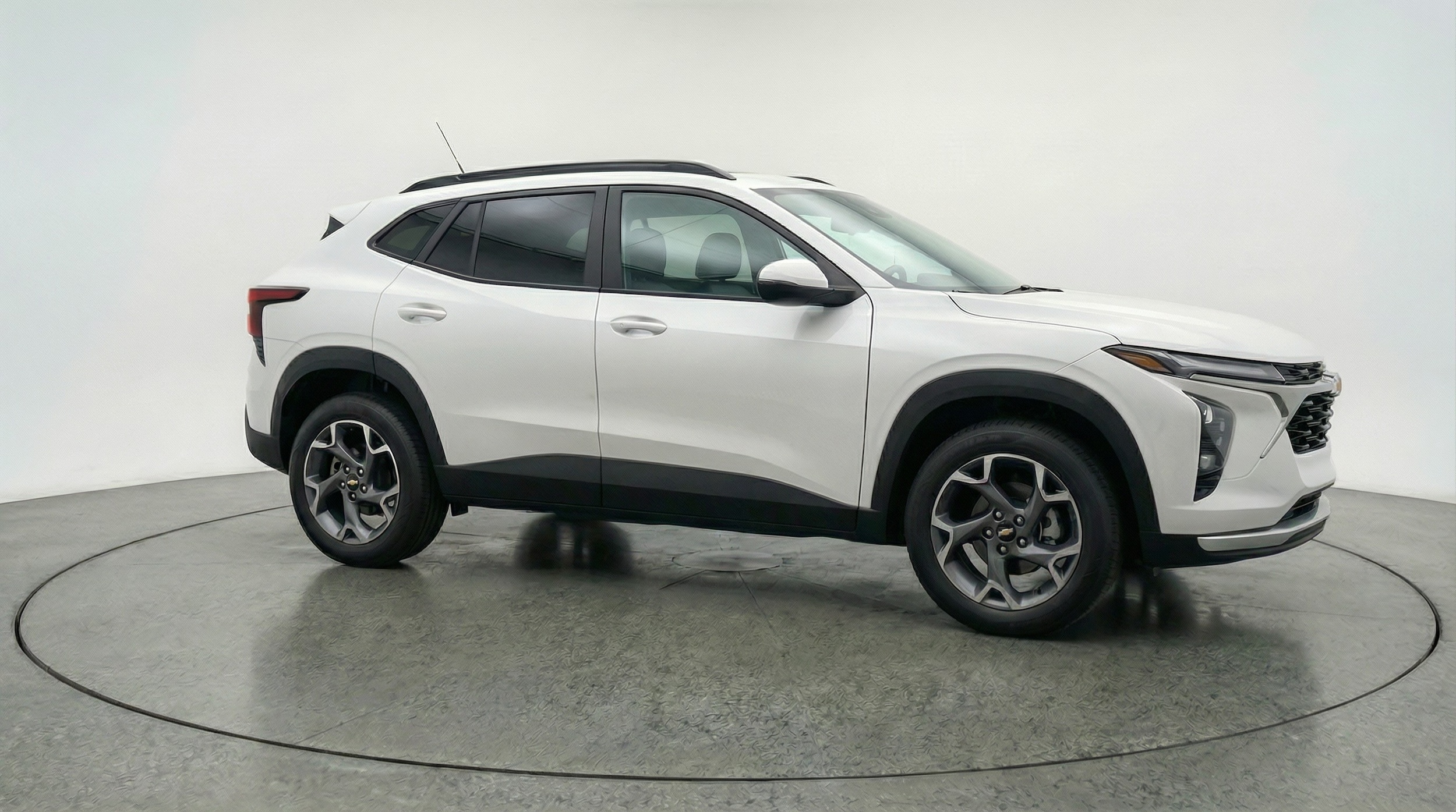 Thumbnail: 2025 Chevrolet Trax - 1