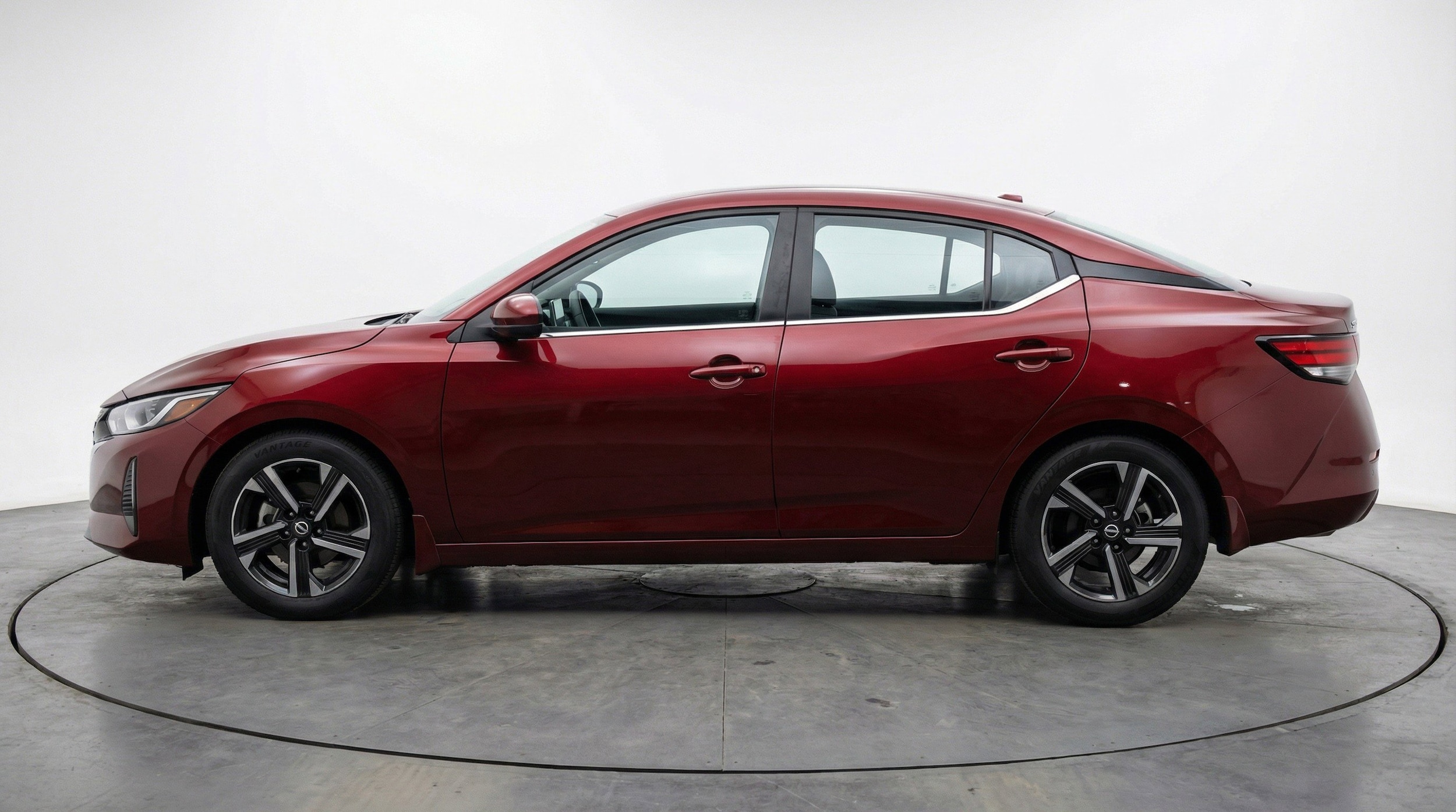 Thumbnail: 2025 Nissan Sentra - 5
