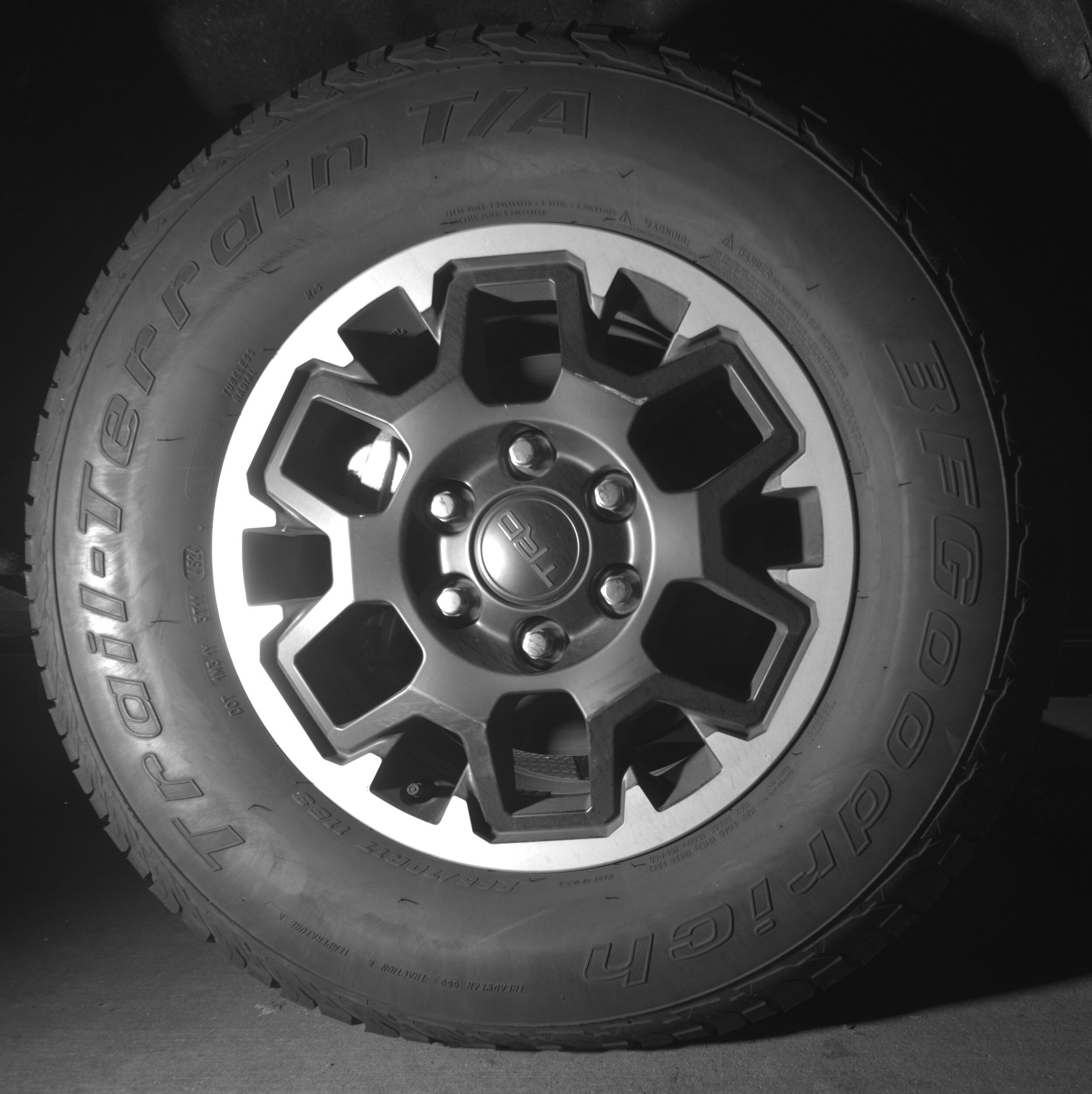 Thumbnail: 2025 Toyota Tacoma - 10