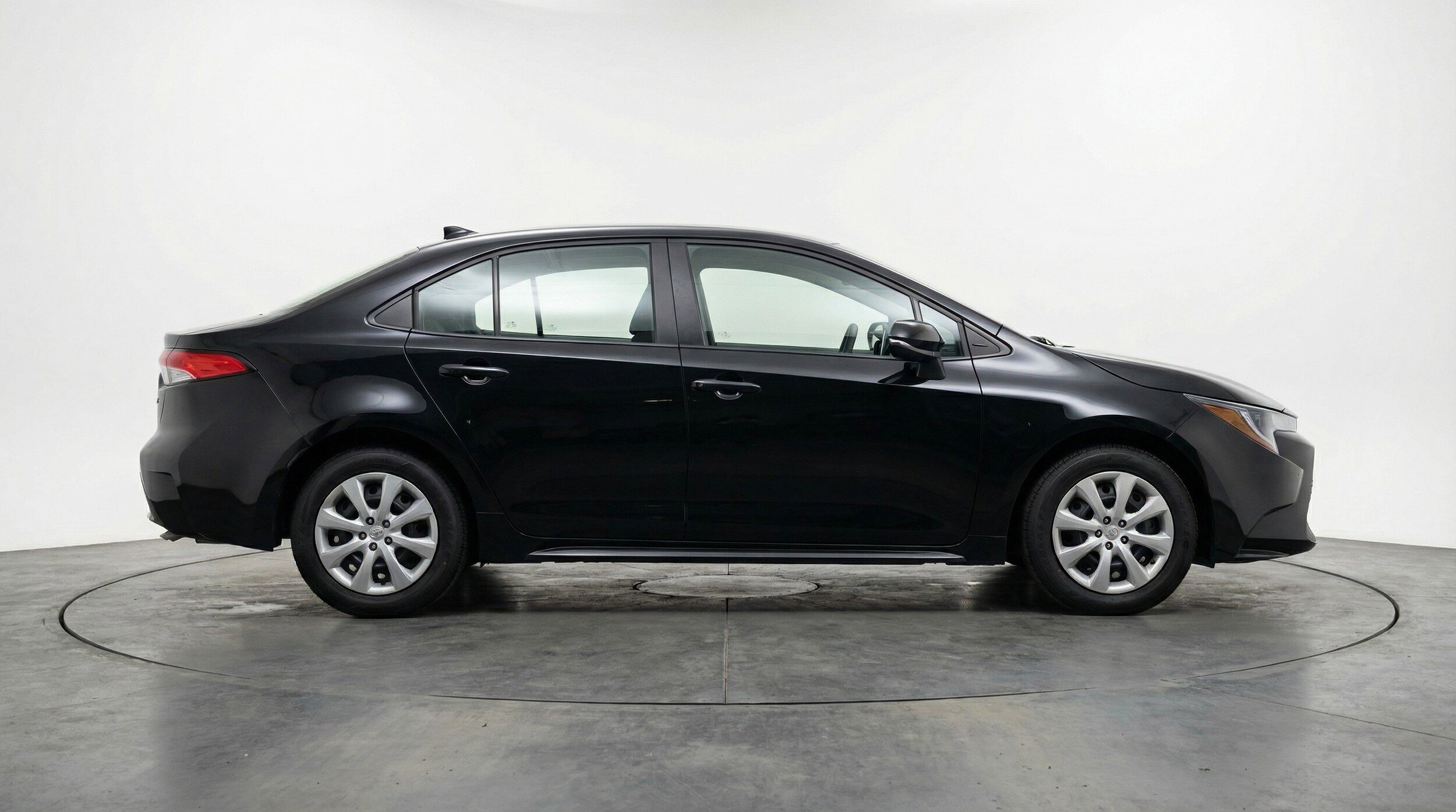 Thumbnail: 2025 Toyota Corolla - 11