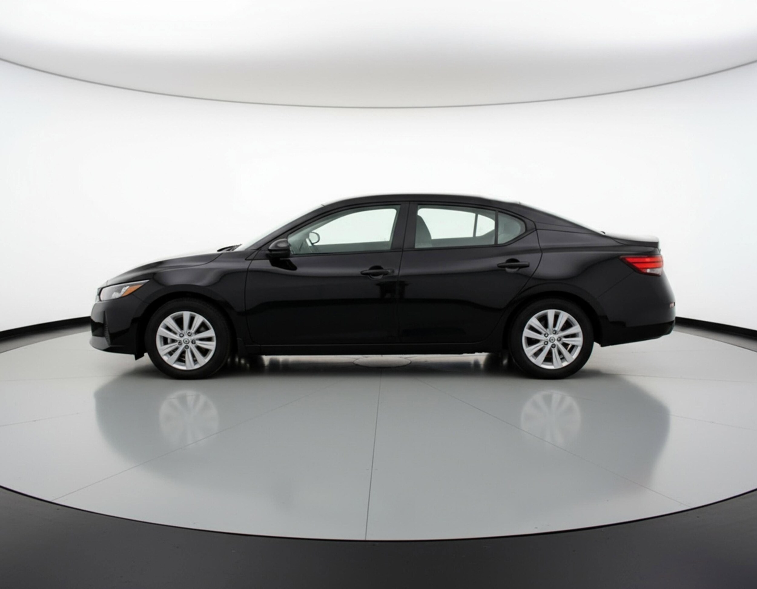 Thumbnail: 2025 Nissan Sentra - 5