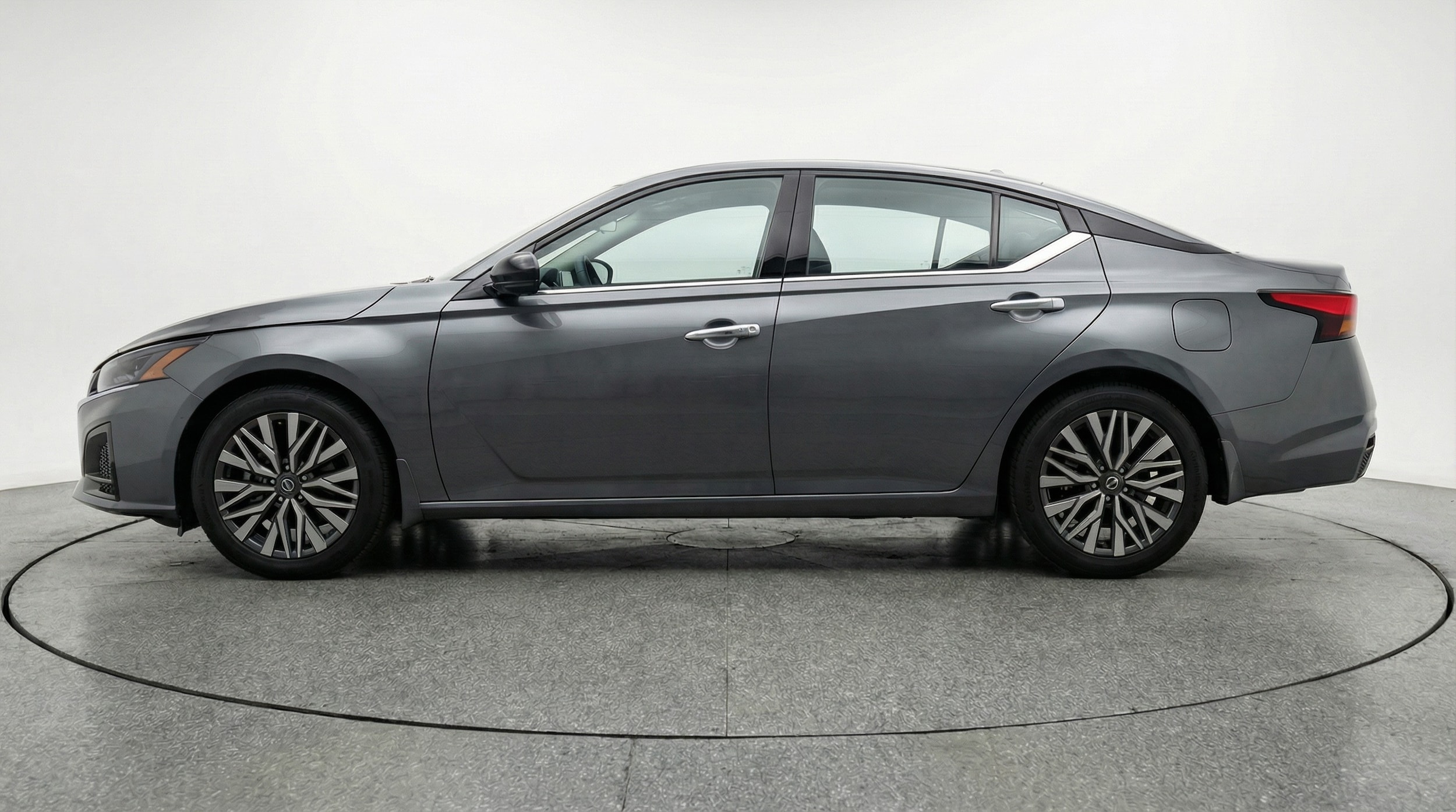 Thumbnail: 2025 Nissan Altima - 4