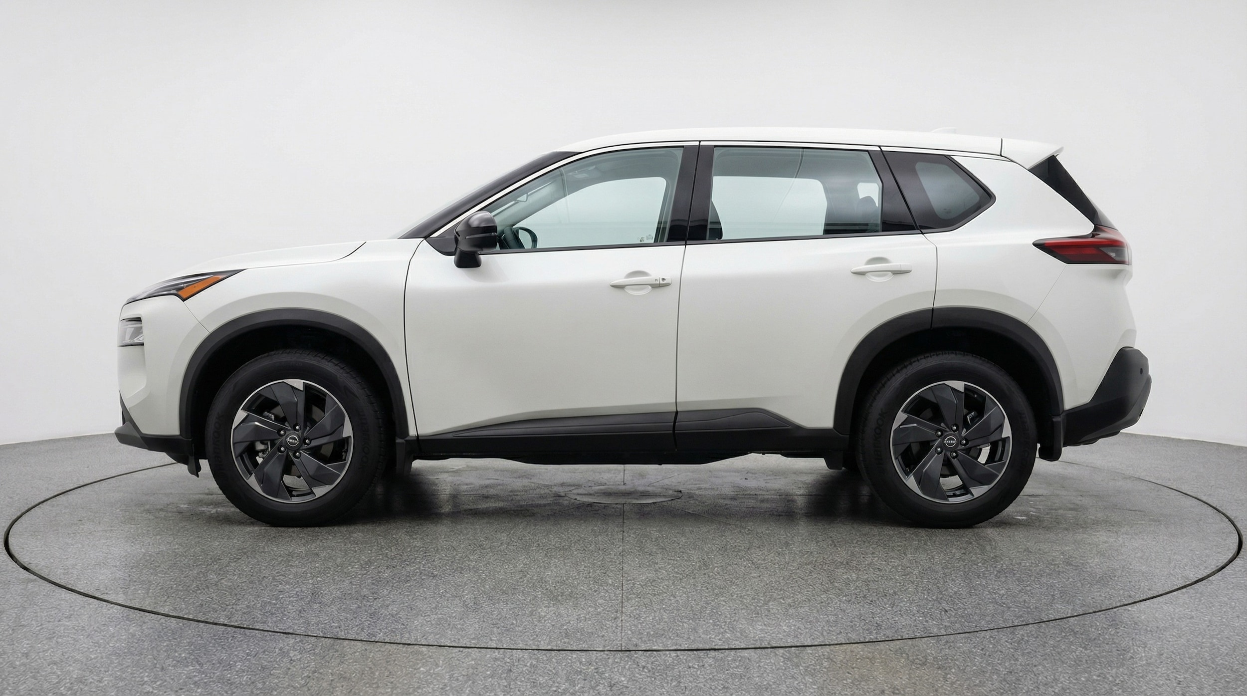 Thumbnail: 2025 Nissan Rogue - 4