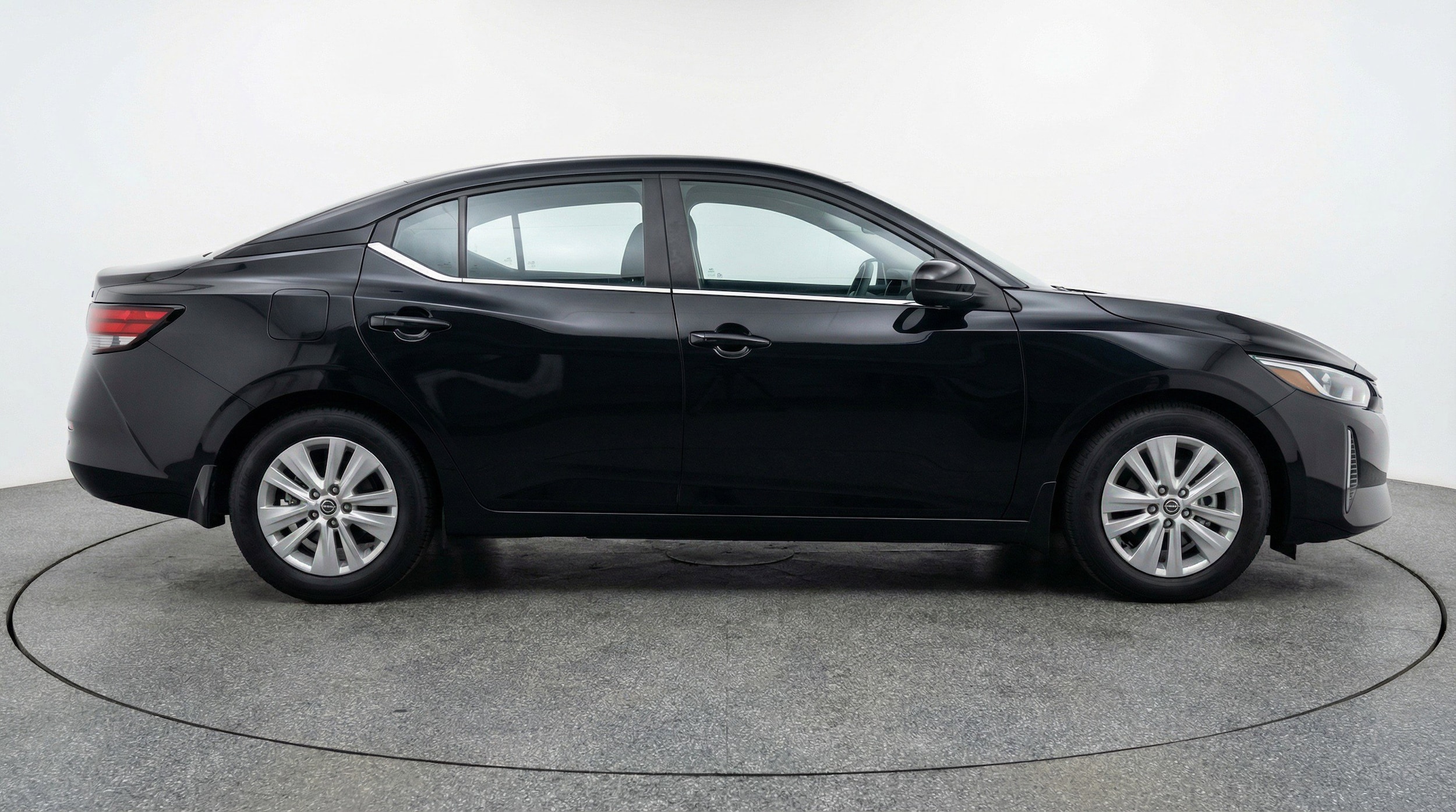 Thumbnail: 2025 Nissan Sentra - 11