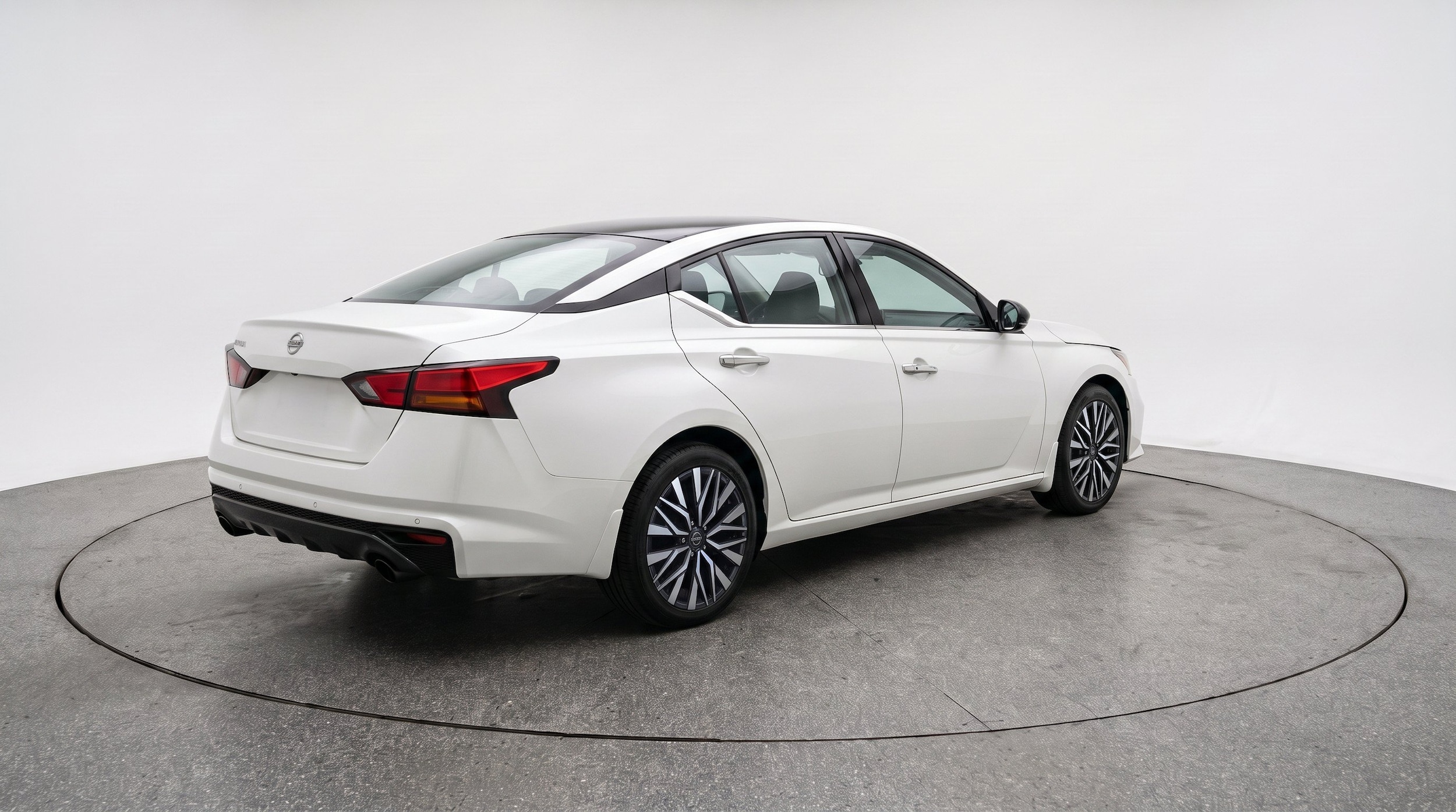 Thumbnail: 2025 Nissan Altima - 9