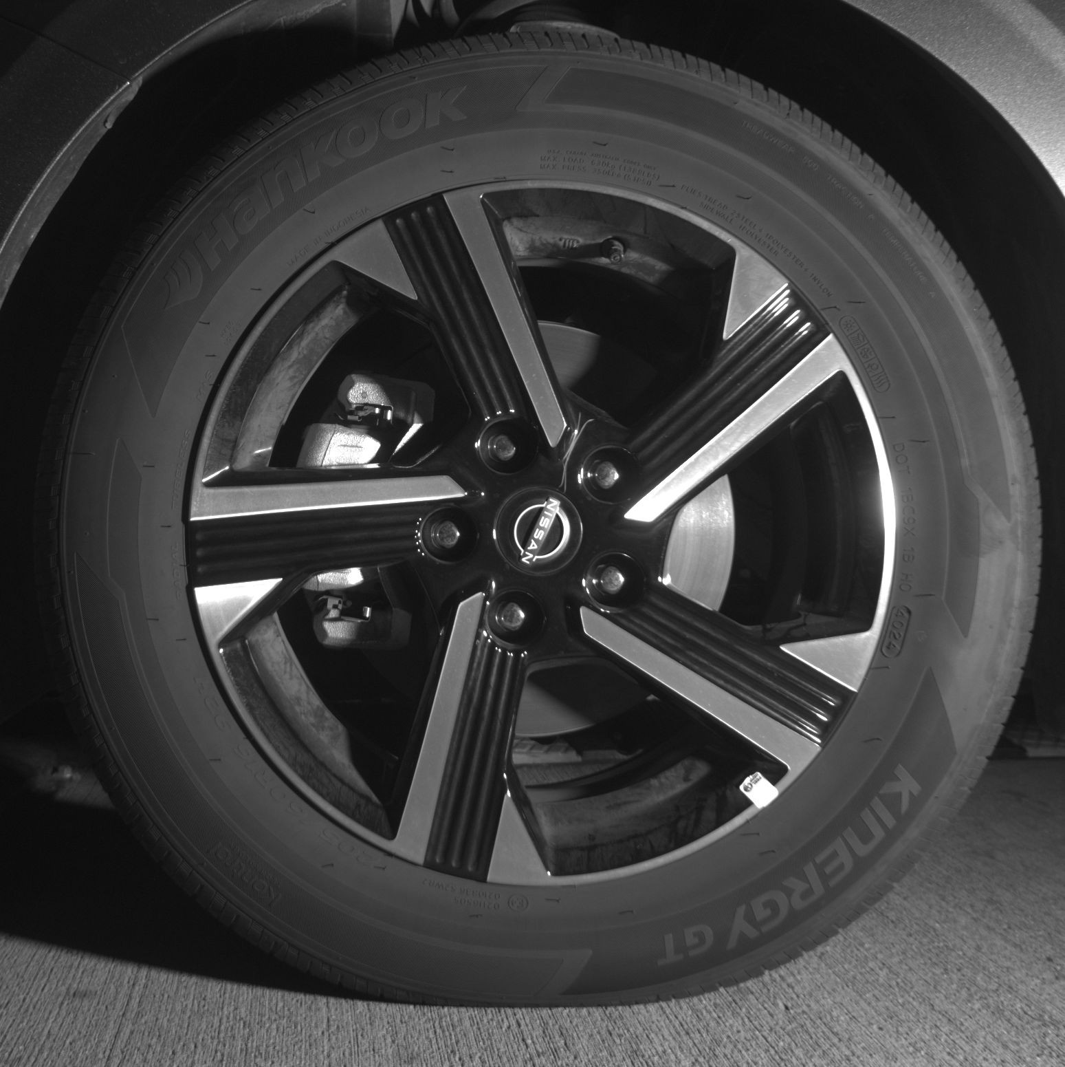 Thumbnail: 2025 Nissan Sentra - 9