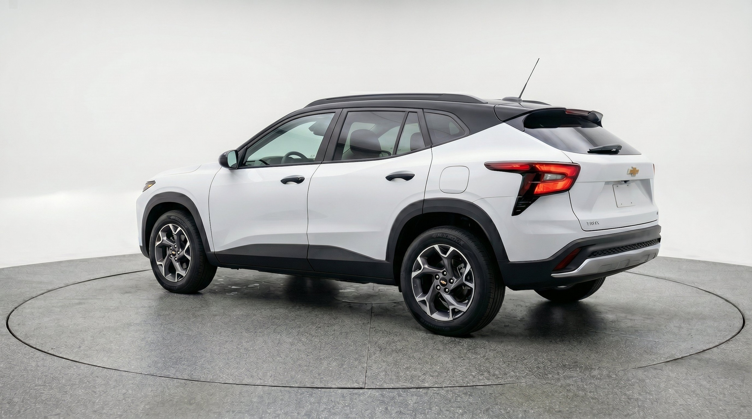 Thumbnail: 2025 Chevrolet Trax - 6