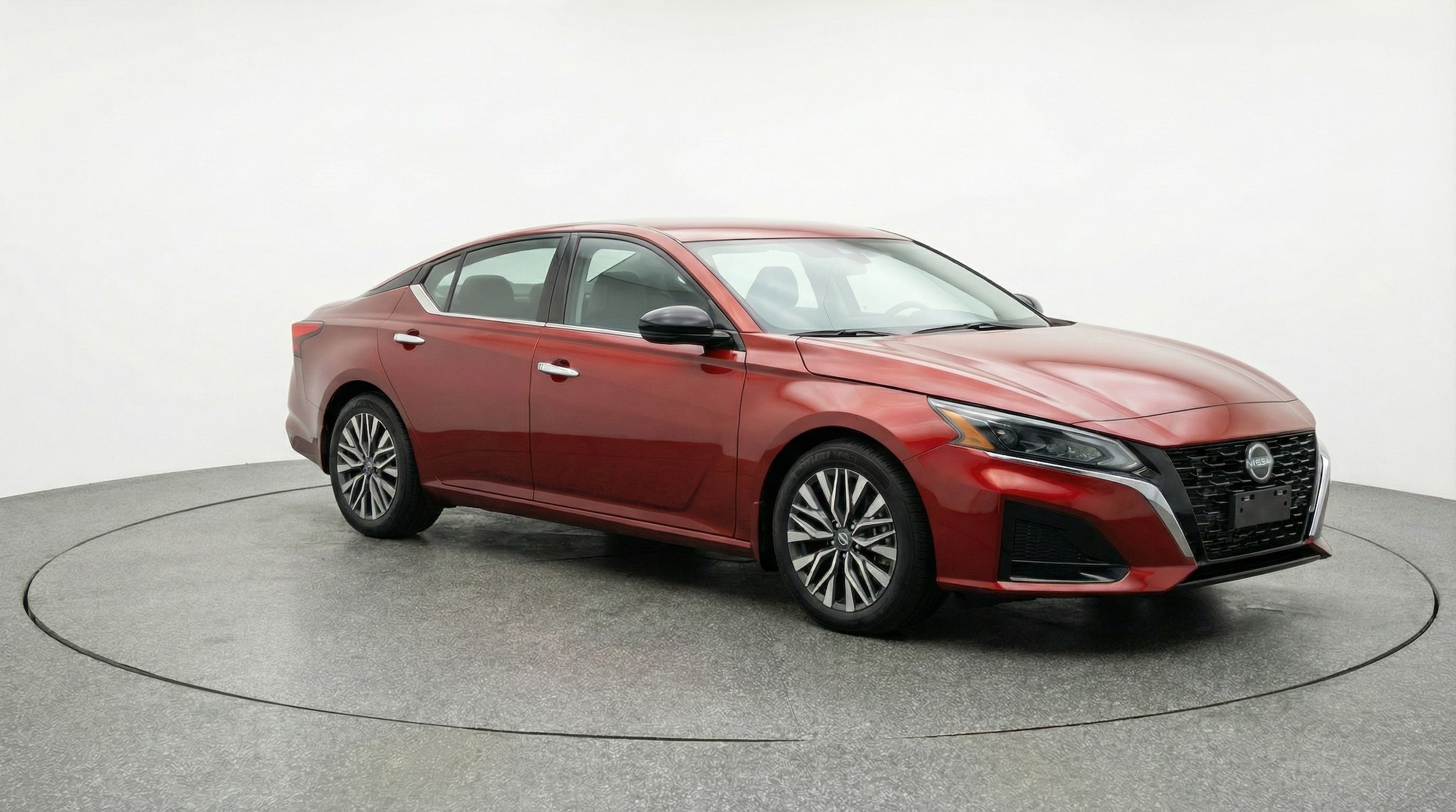 Thumbnail: 2025 Nissan Altima - 1