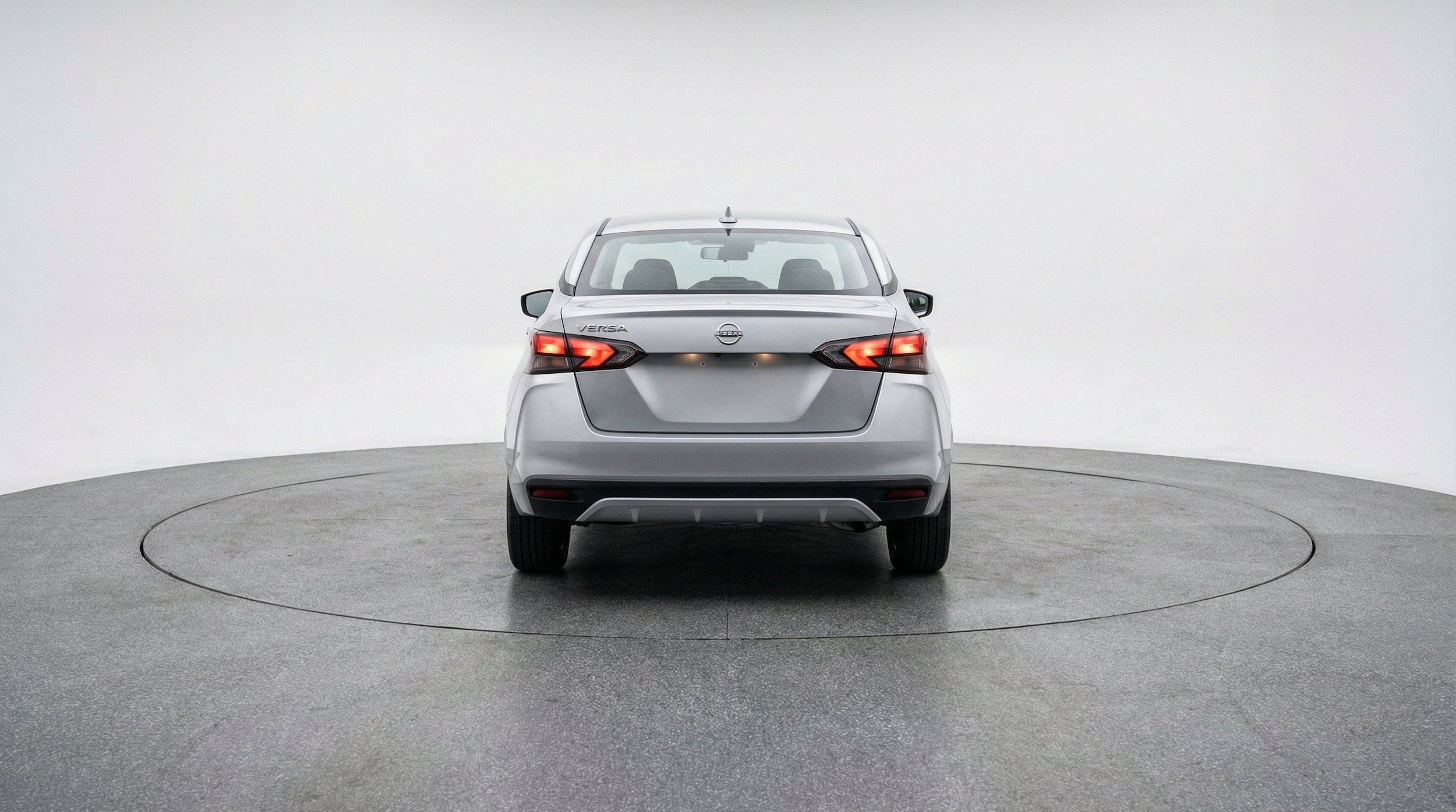 2025 Nissan Versa Sedan SV - Photo 7