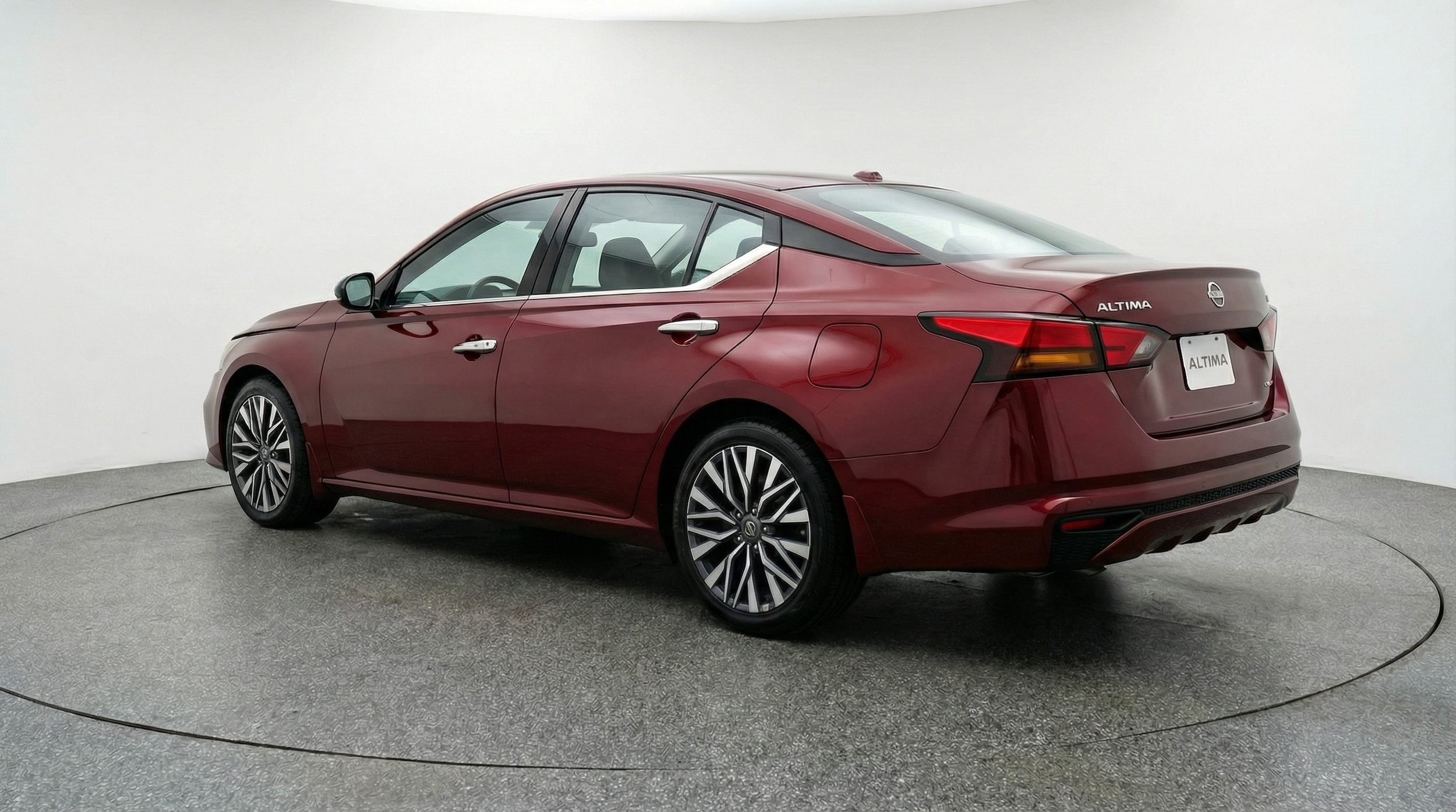 Thumbnail: 2025 Nissan Altima - 5