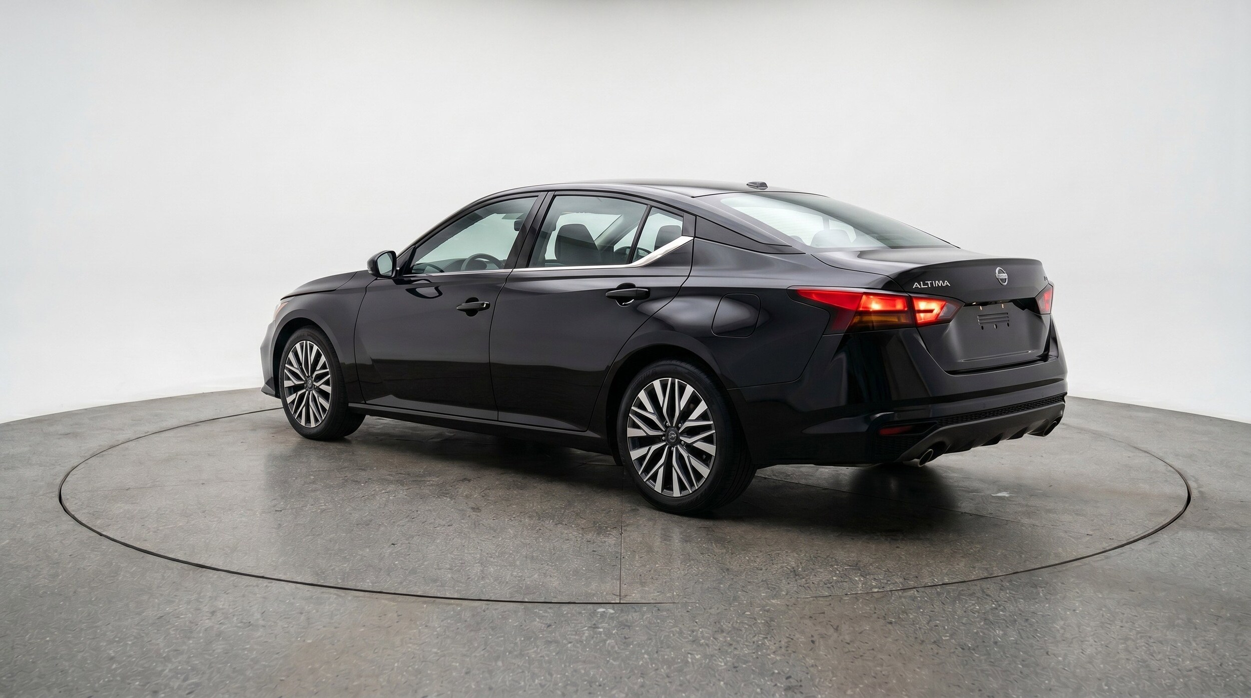 Thumbnail: 2025 Nissan Altima - 6