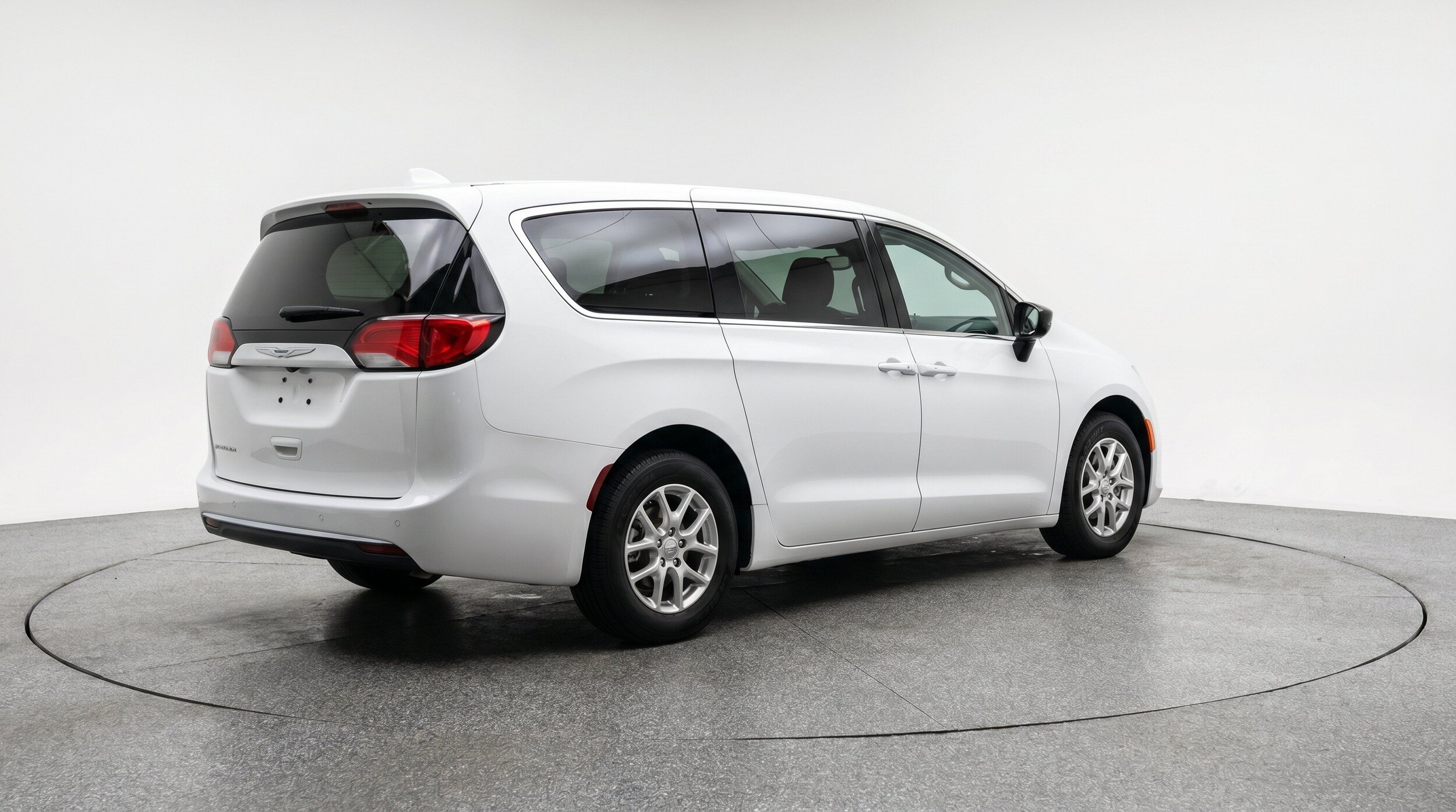 Thumbnail: 2024 Chrysler Voyager - 9
