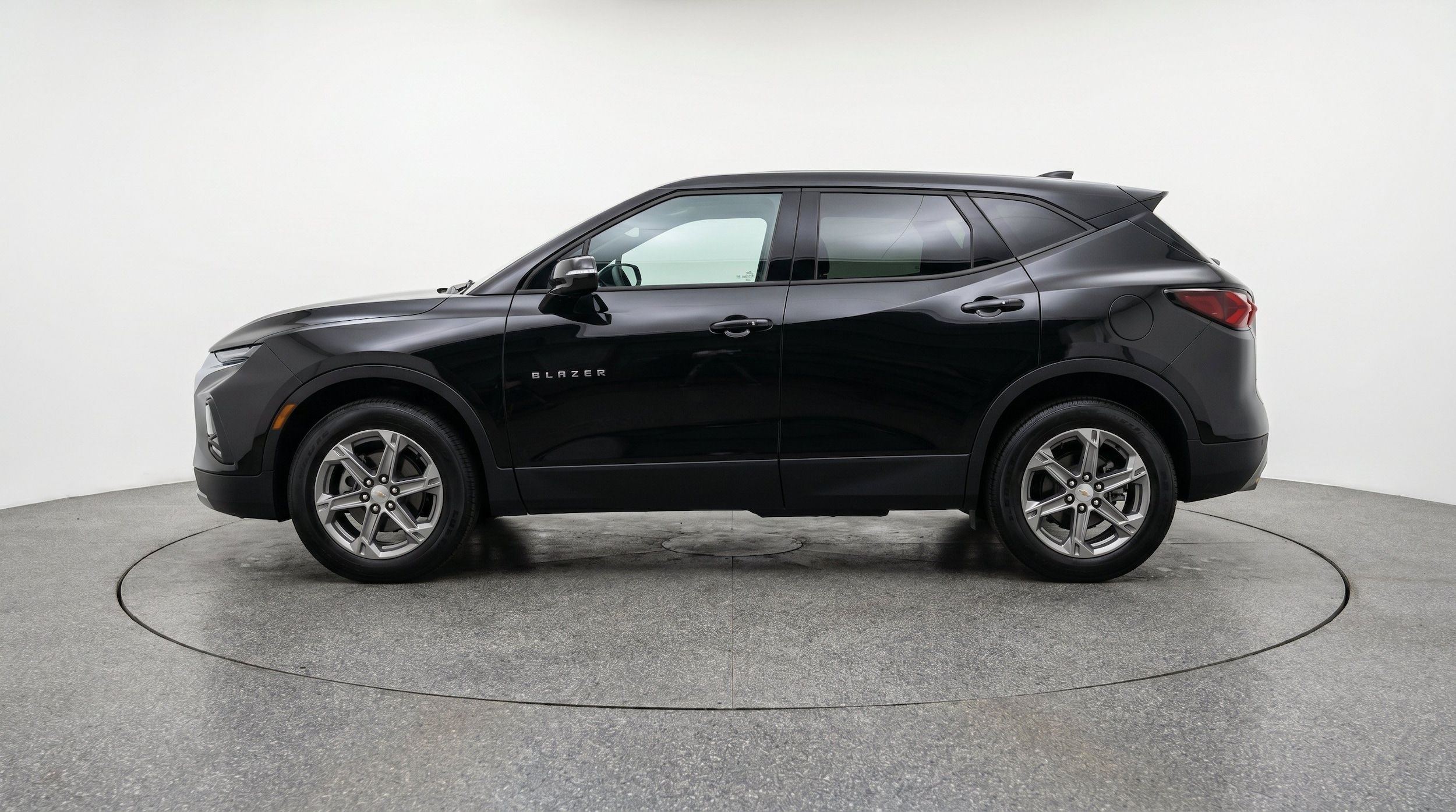 Thumbnail: 2025 Chevrolet Blazer - 5