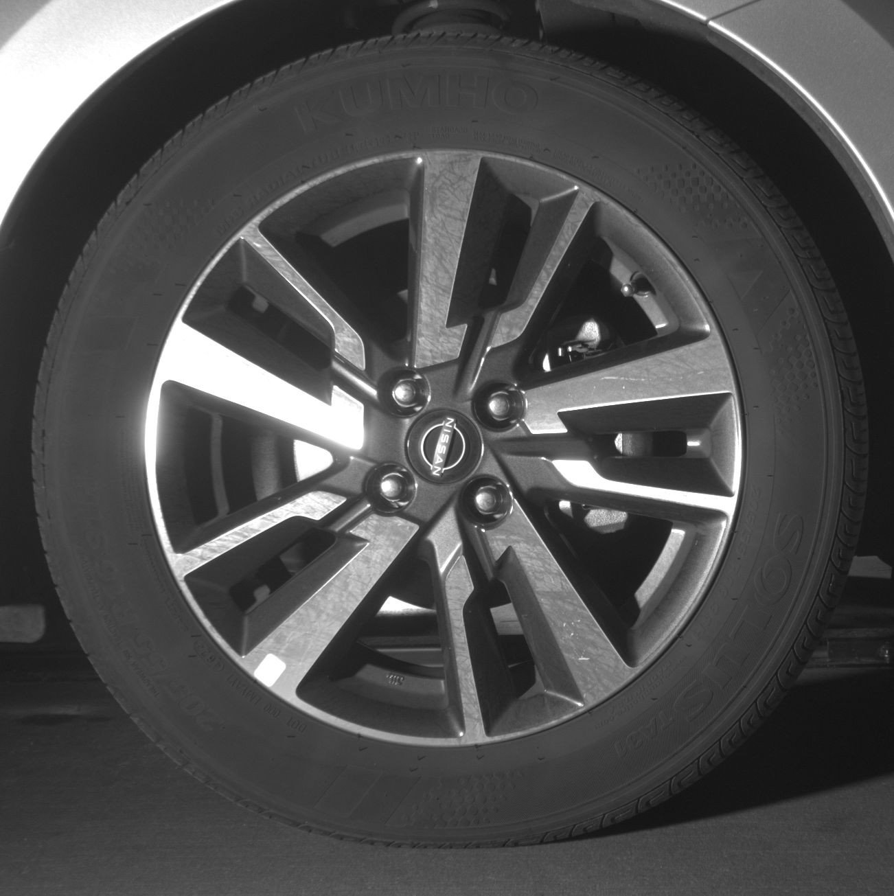 2025 Nissan Versa Sedan SV - Photo 13