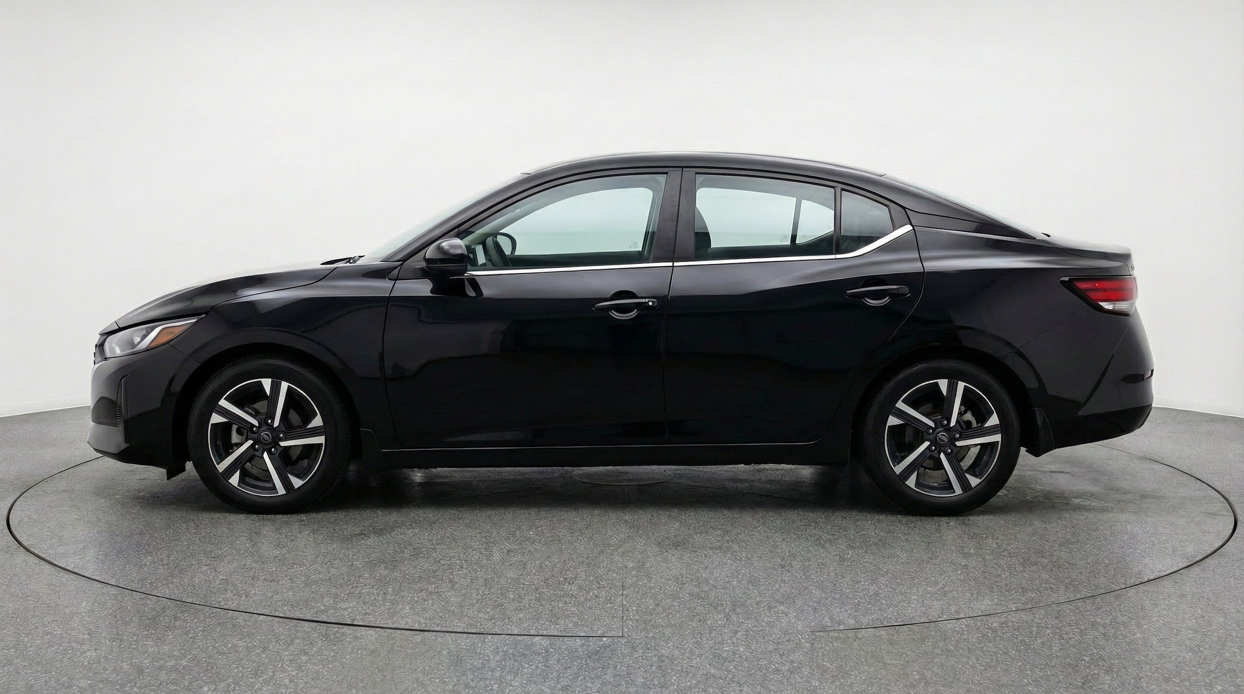 Thumbnail: 2025 Nissan Sentra - 5