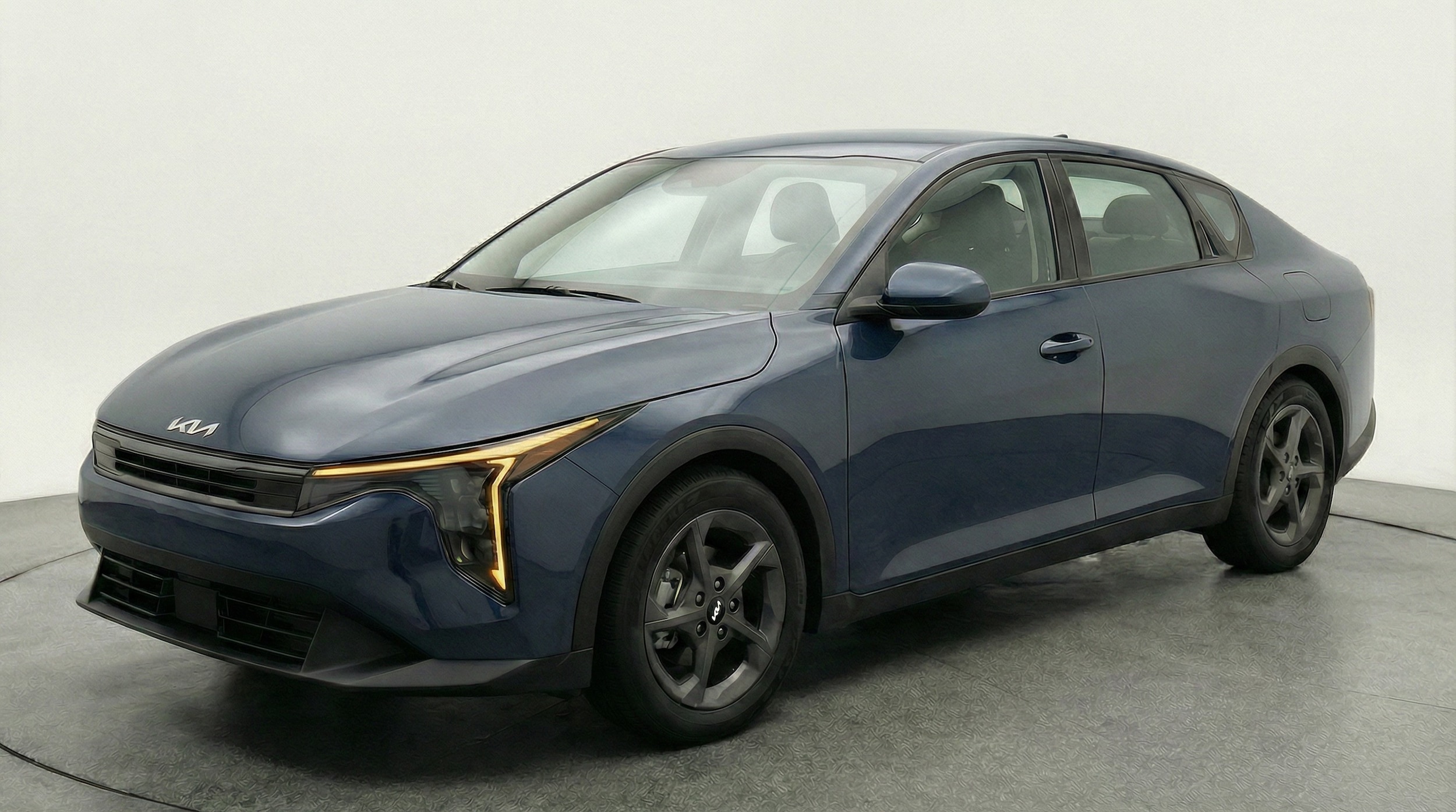 Thumbnail: 2025 Kia K4 - 3