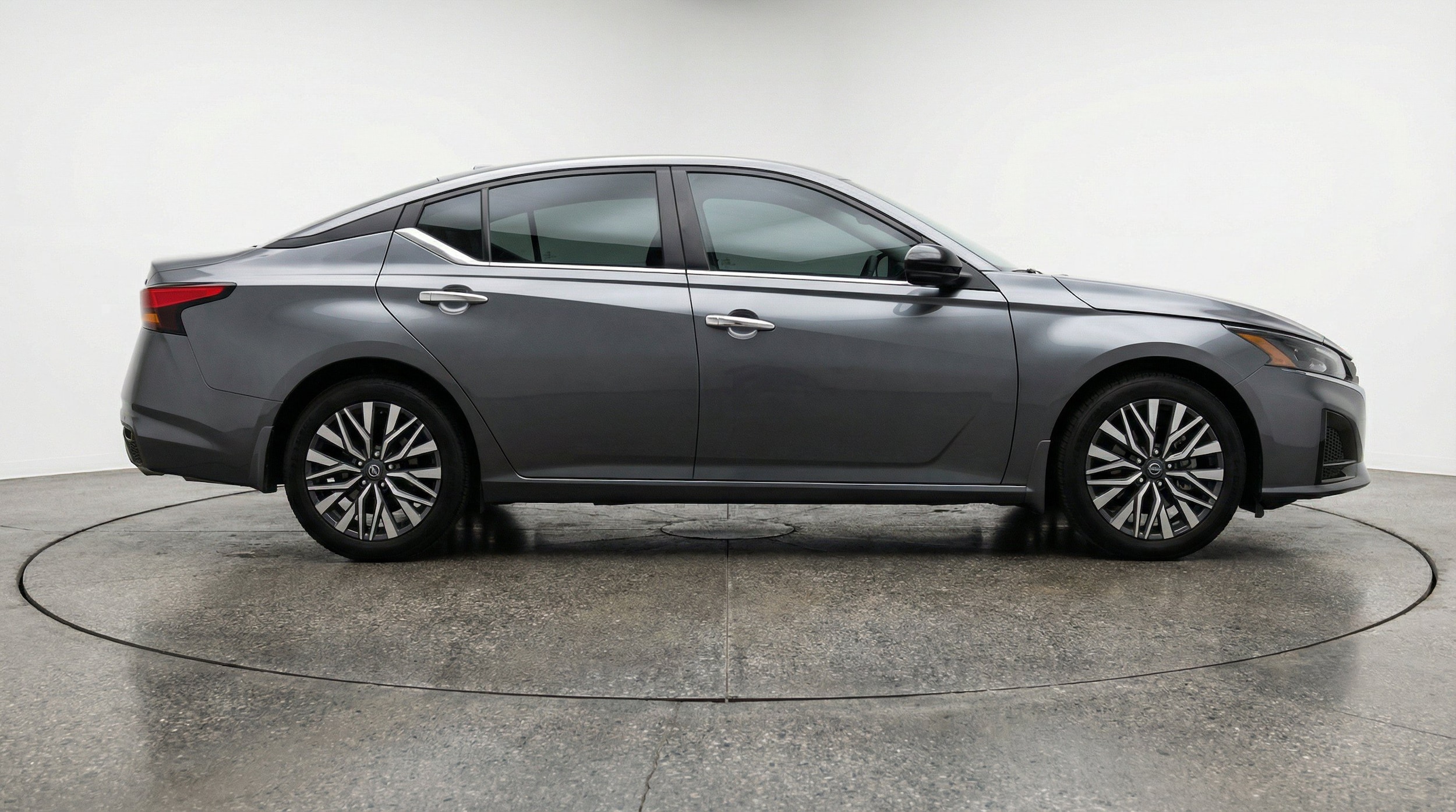 Thumbnail: 2025 Nissan Altima - 11