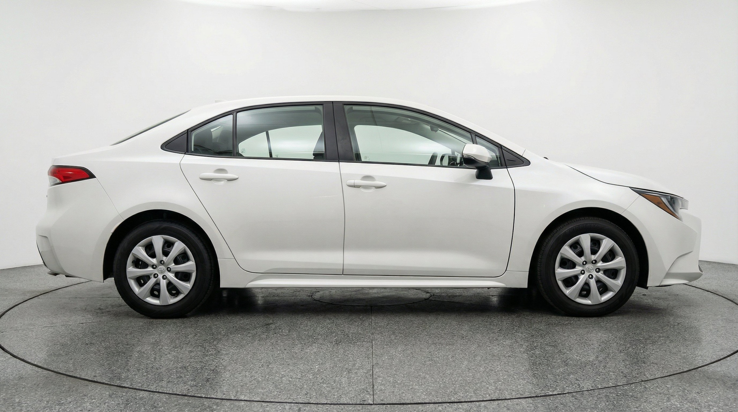 Thumbnail: 2025 Toyota Corolla - 11