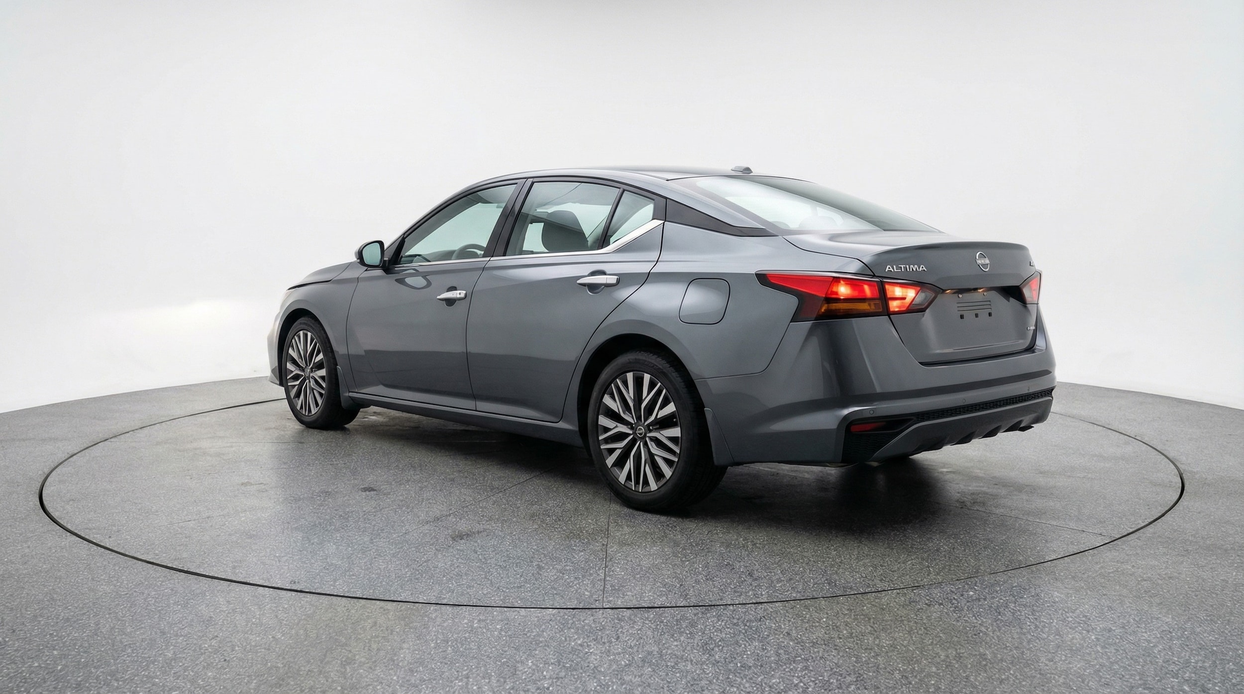 Thumbnail: 2025 Nissan Altima - 5