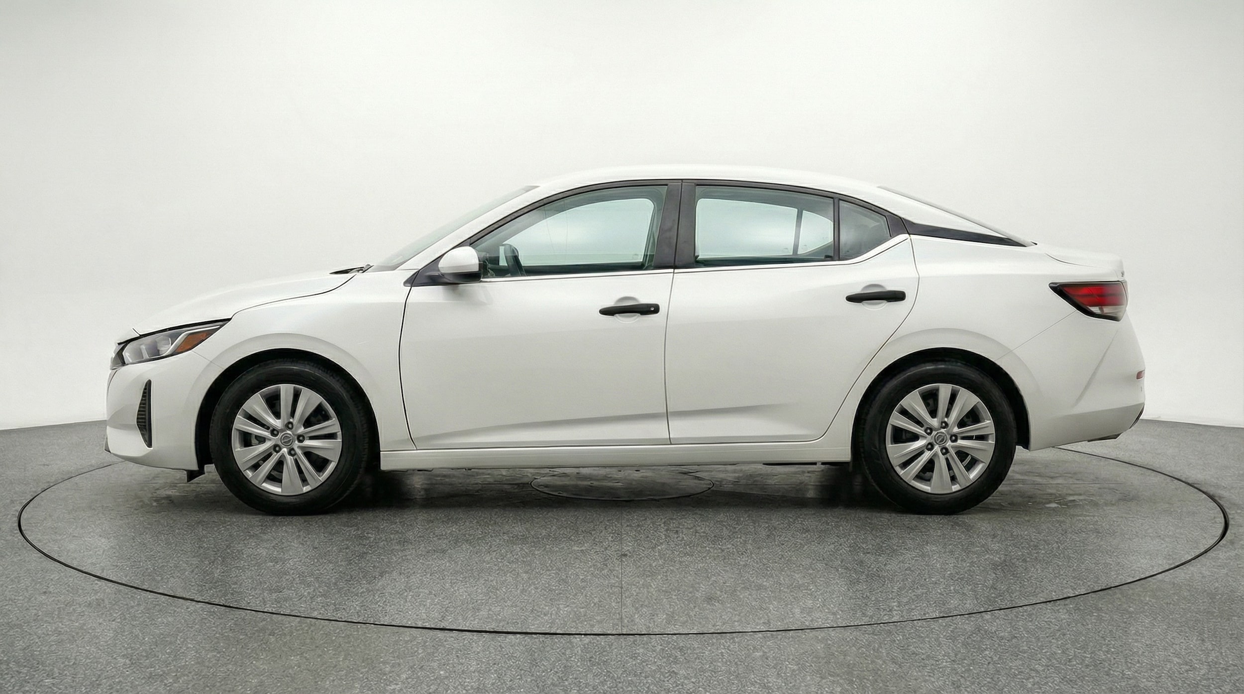 Thumbnail: 2025 Nissan Sentra - 4