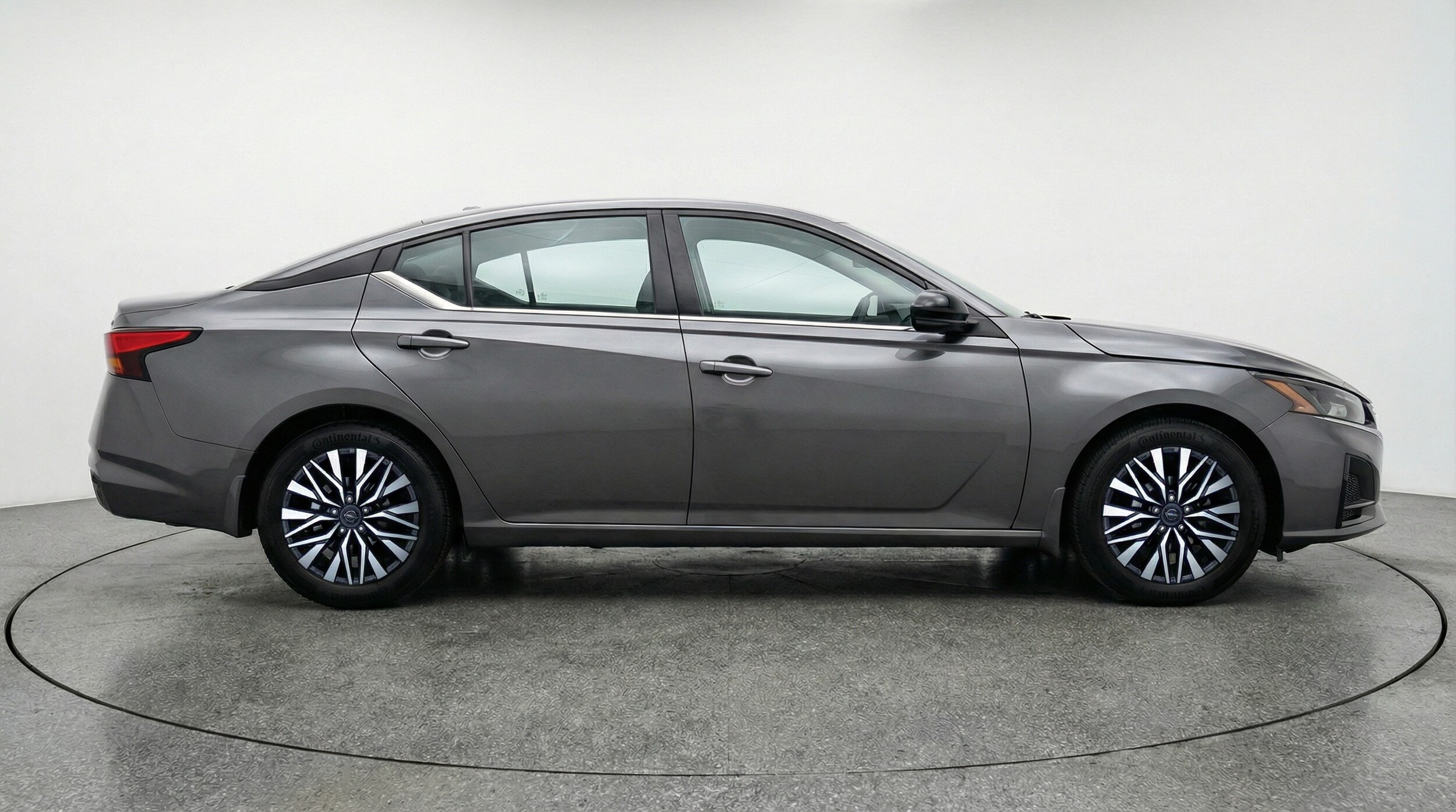 Thumbnail: 2025 Nissan Altima - 8