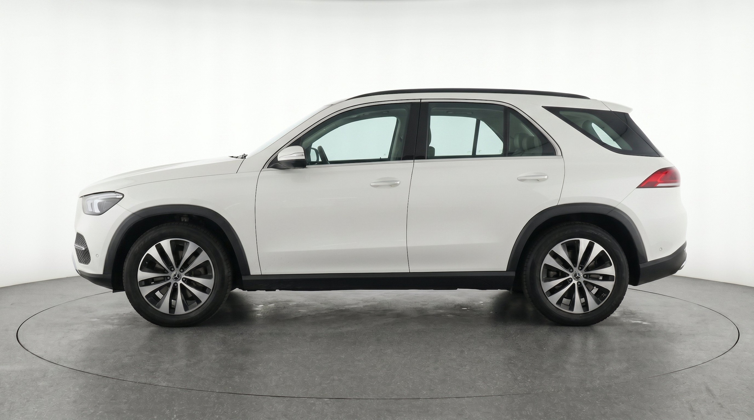 Thumbnail: 2026 Mercedes-Benz GLE - 5