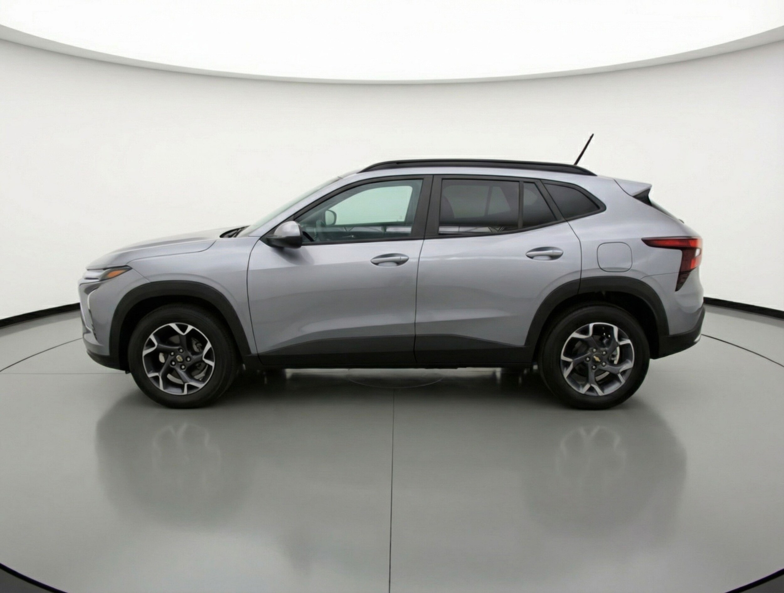 Thumbnail: 2025 Chevrolet Trax - 4