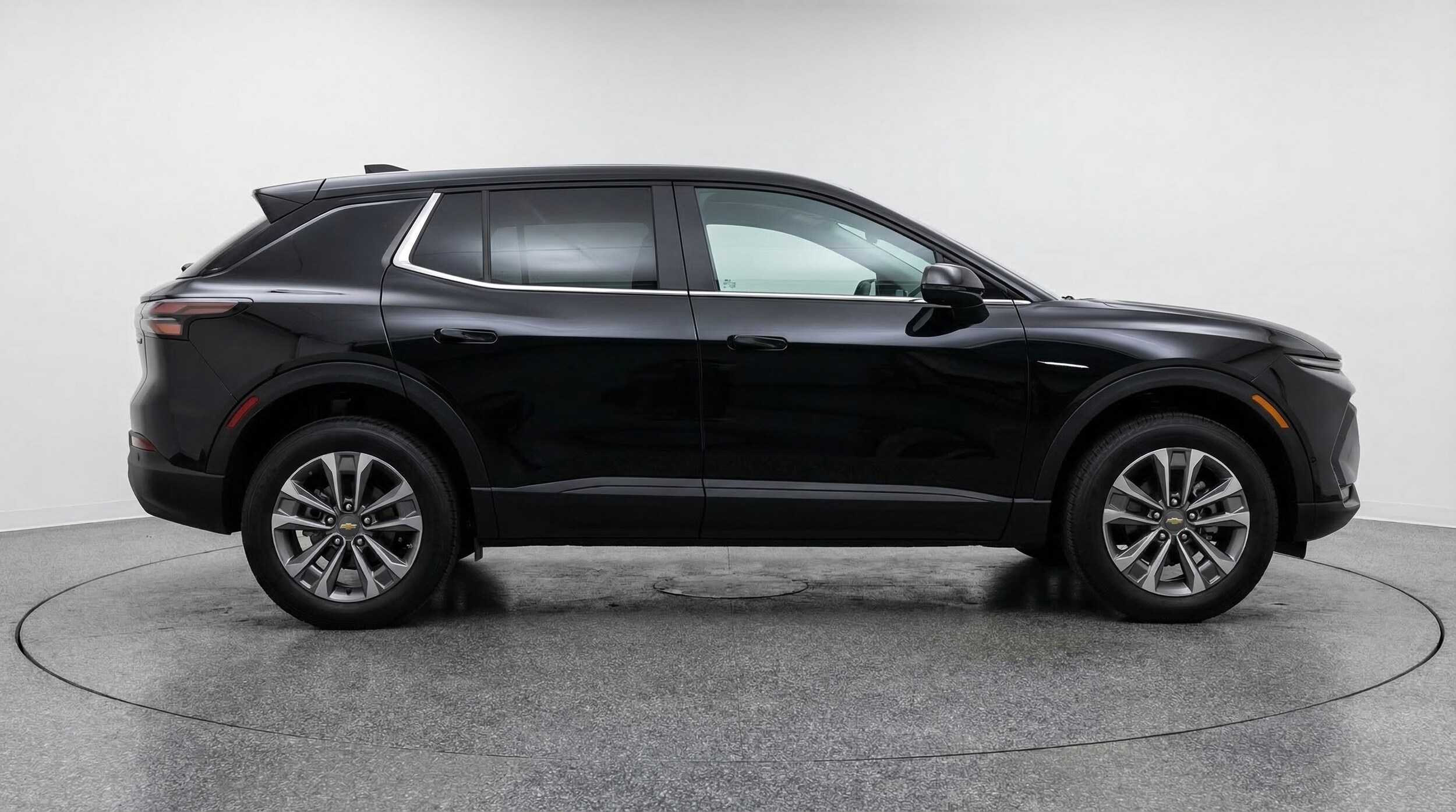 Thumbnail: 2025 Chevrolet Equinox - 8