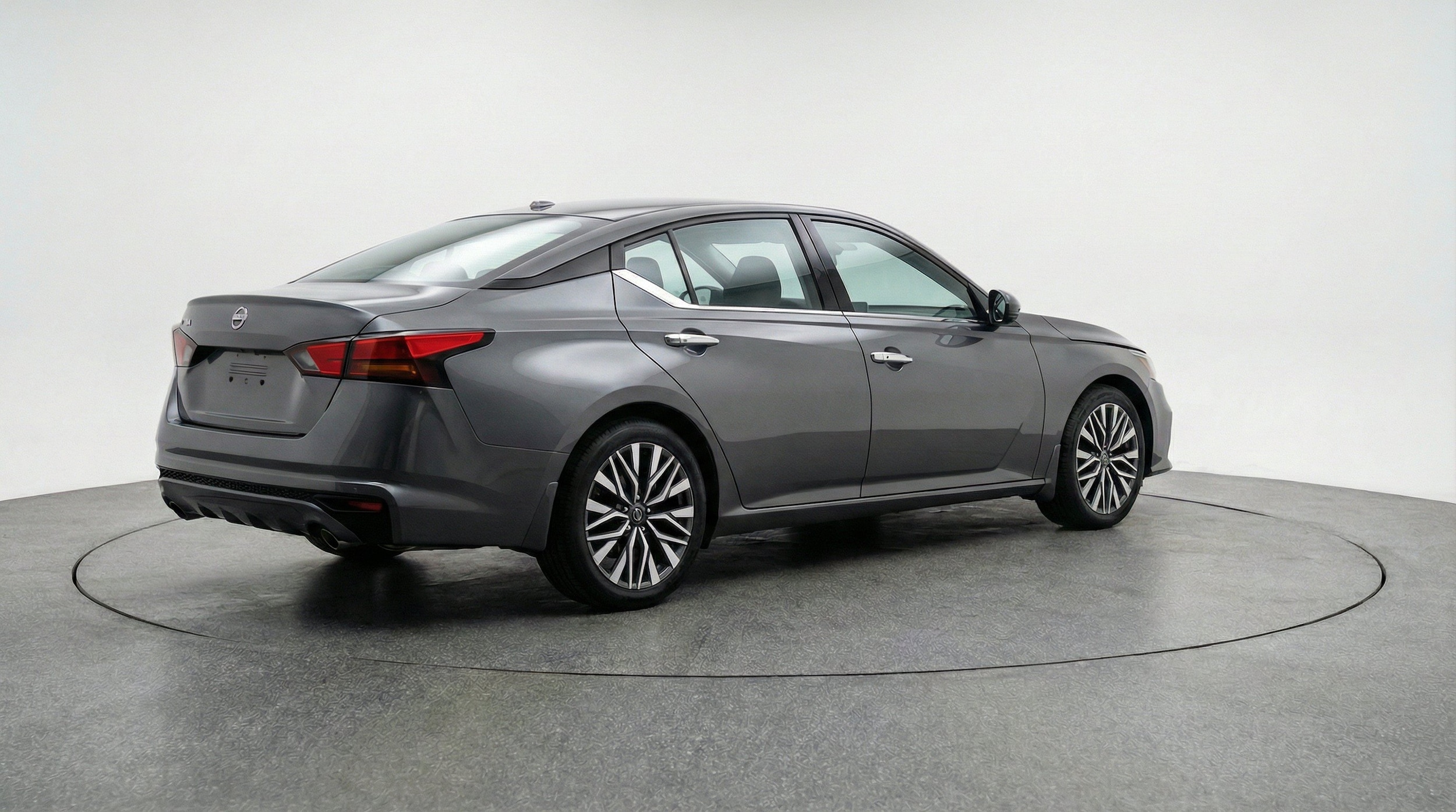 Thumbnail: 2025 Nissan Altima - 9