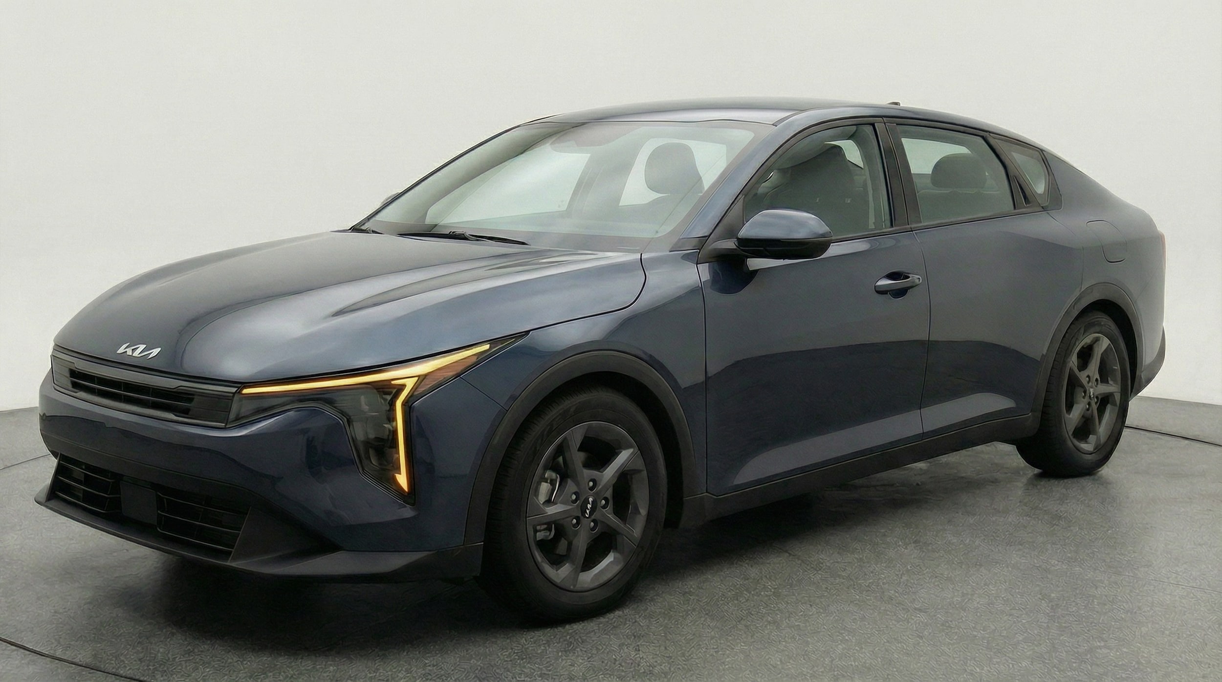 Thumbnail: 2025 Kia K4 - 3