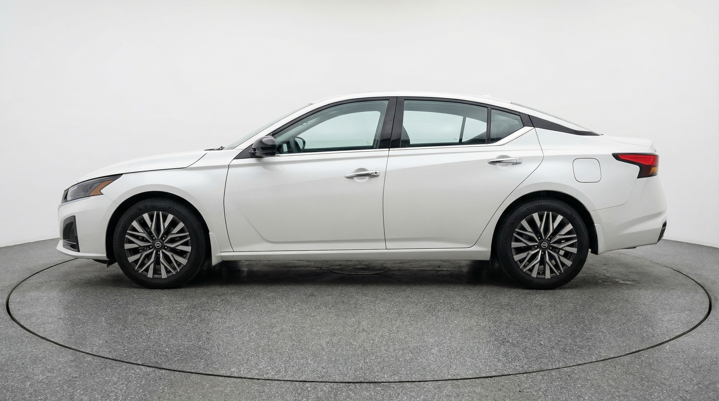 Thumbnail: 2025 Nissan Altima - 4