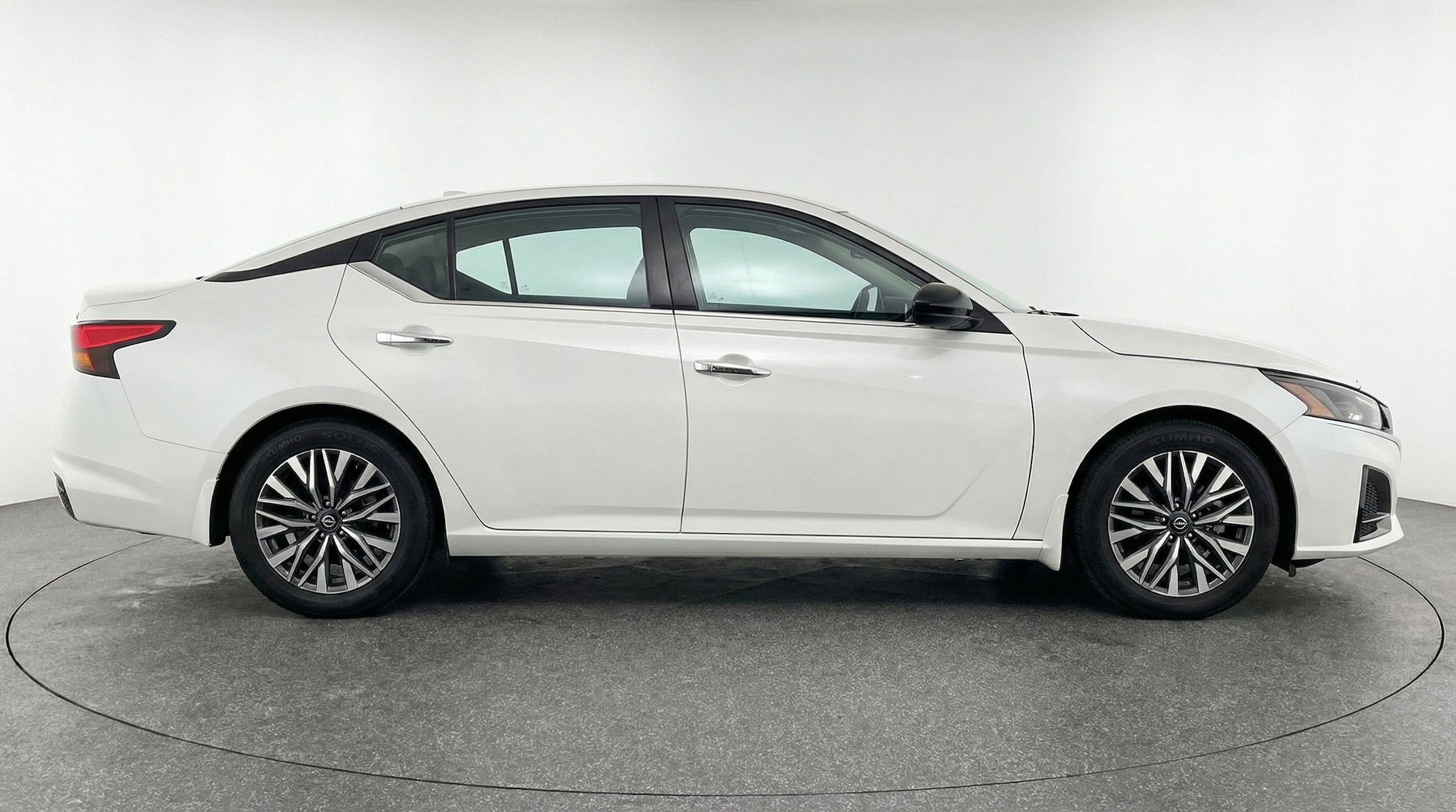 Thumbnail: 2025 Nissan Altima - 11