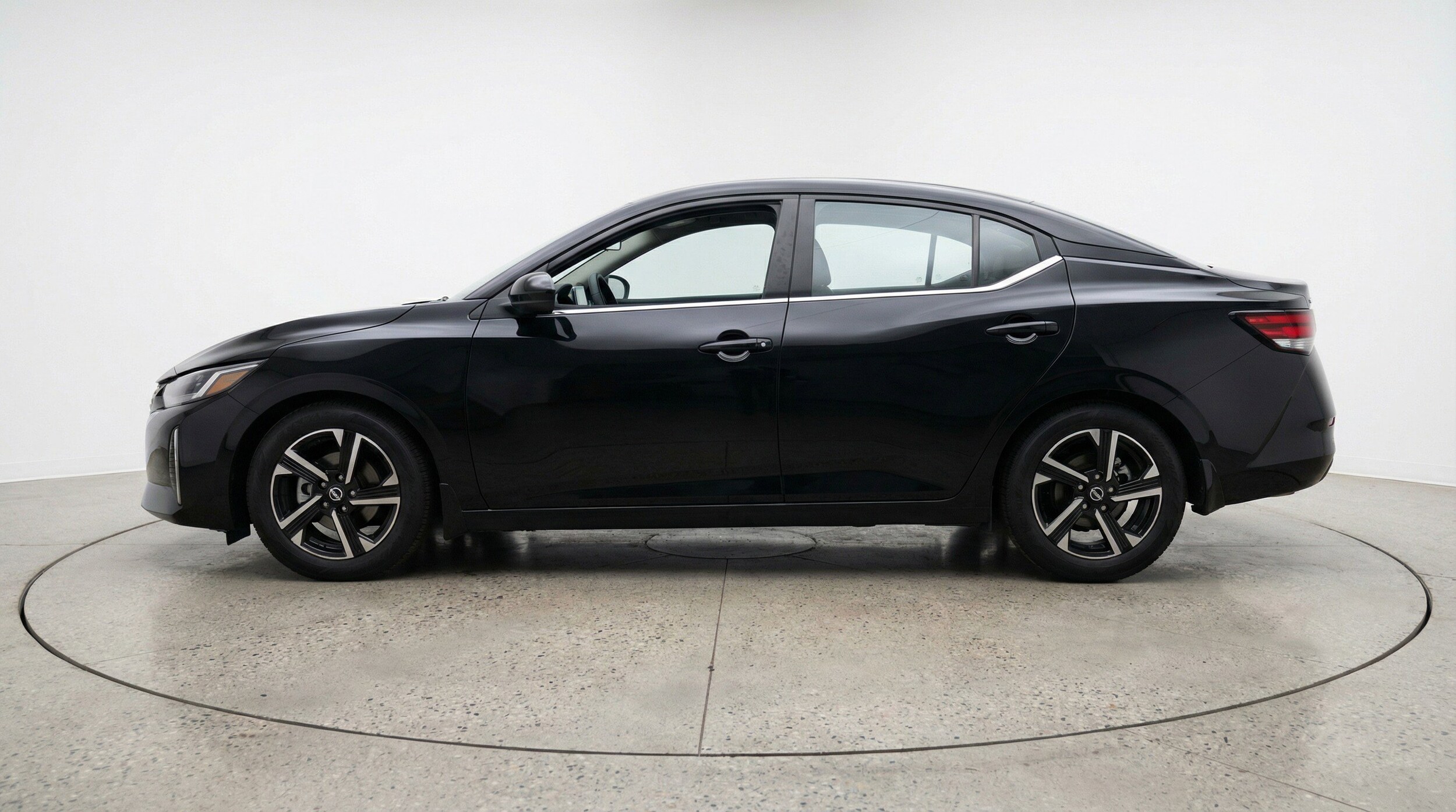 Thumbnail: 2025 Nissan Sentra - 5