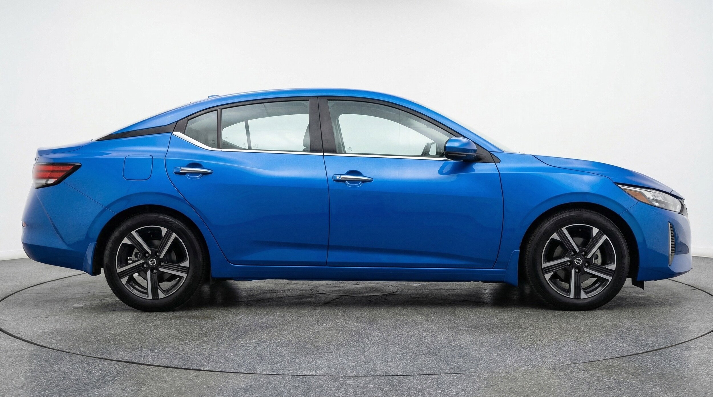 Thumbnail: 2025 Nissan Sentra - 11