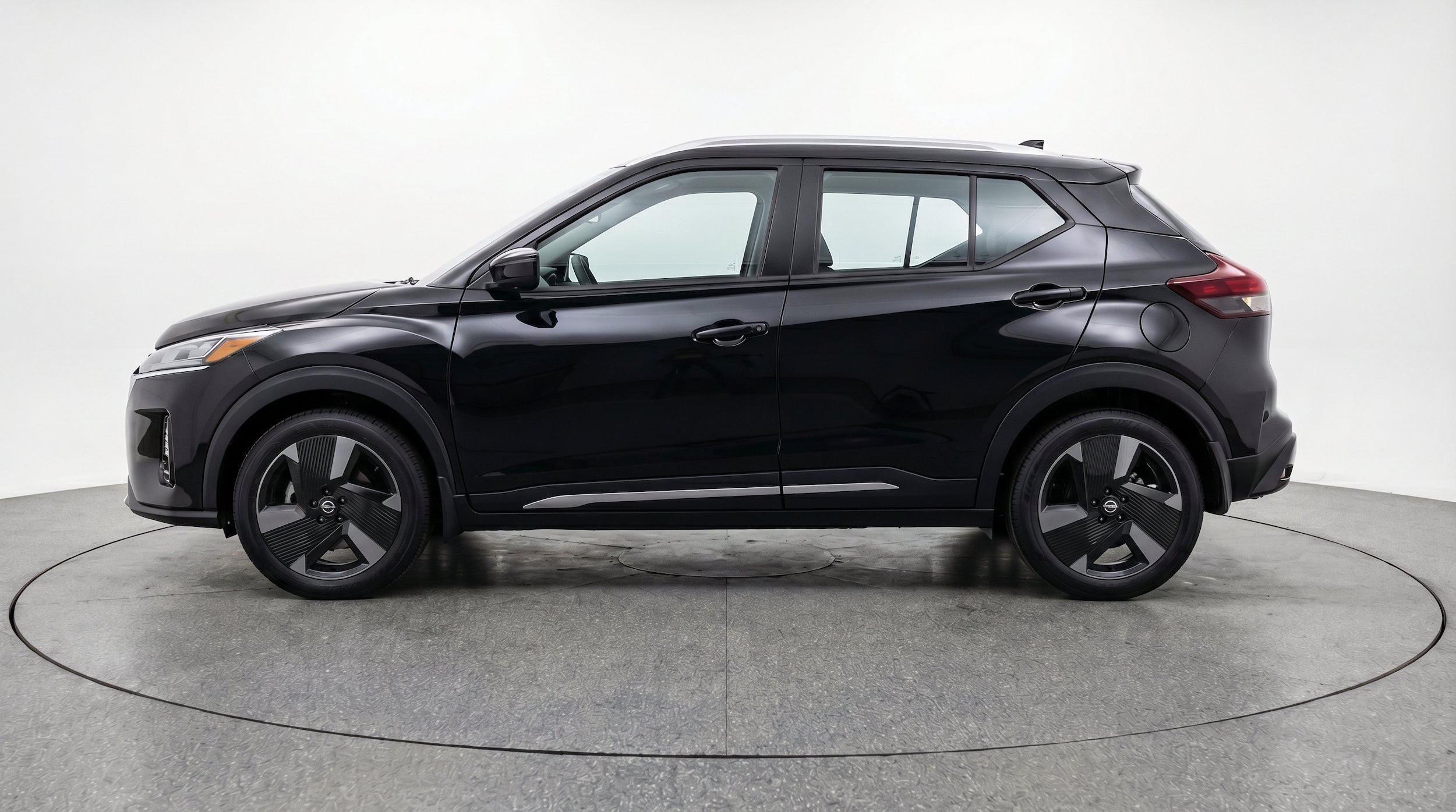 Thumbnail: 2026 Nissan Kicks - 5